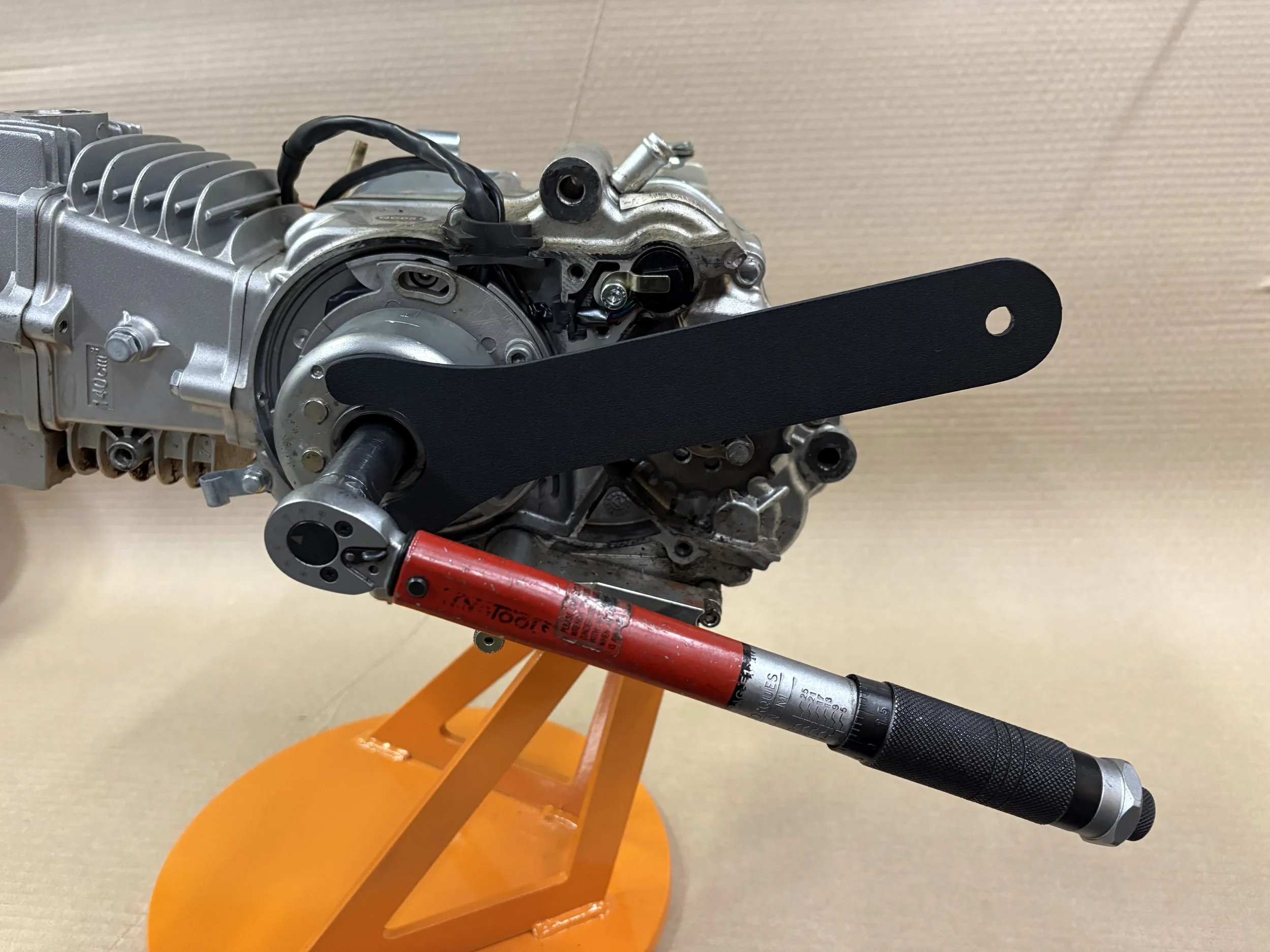 YX pitbike engine variable ignition flywheel holding tool 8.JPG