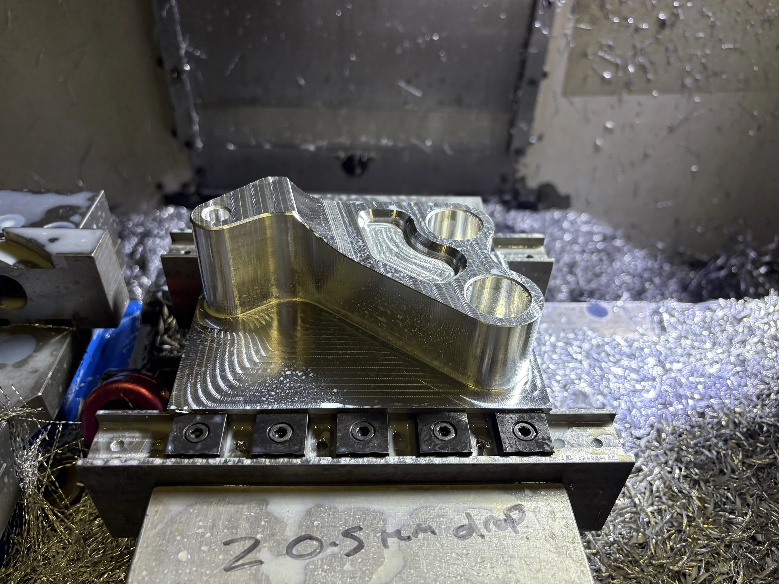 Rear shock suspension knuckle cnc machined
