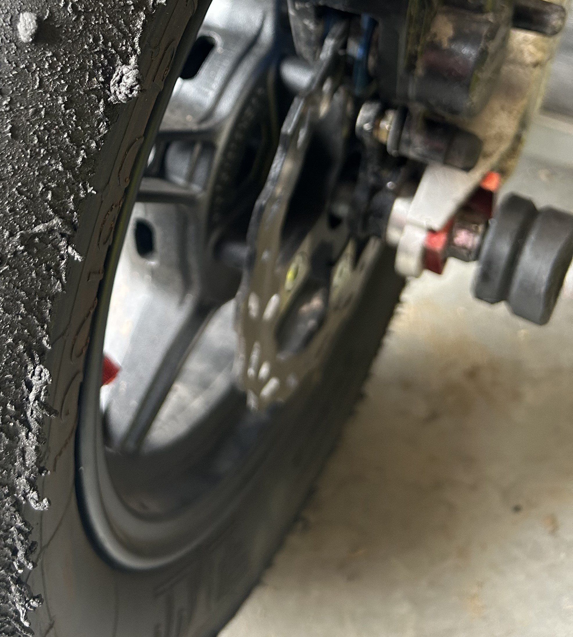 pitbike axle slider bobin for paddock stand 3.jpg