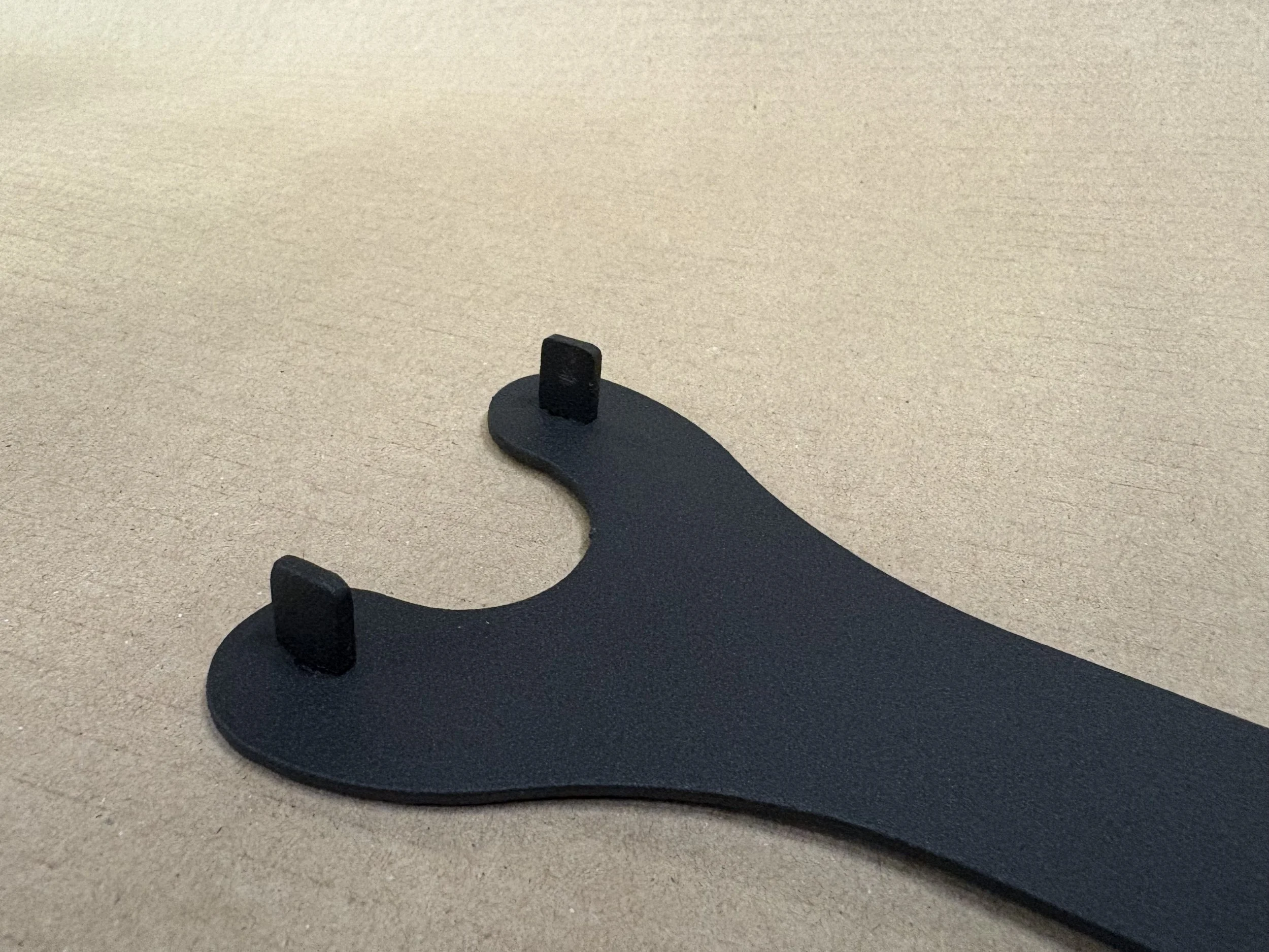 YX pitbike engine standard ignition flywheel holding tool 3.JPG