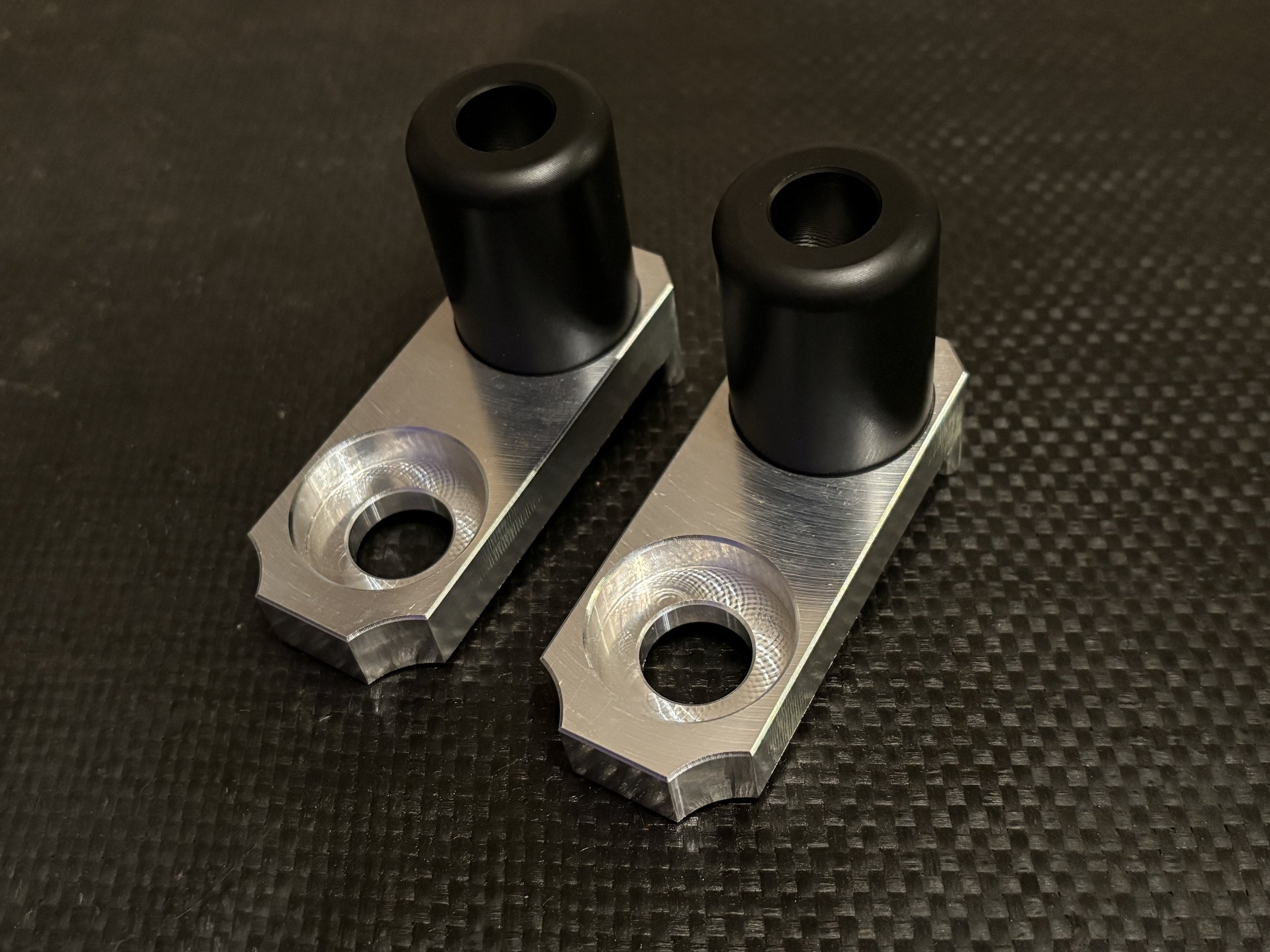 pitbike chain adjuster blocks with m8 paddock 40mm crash sliders rear threads 2.jpeg