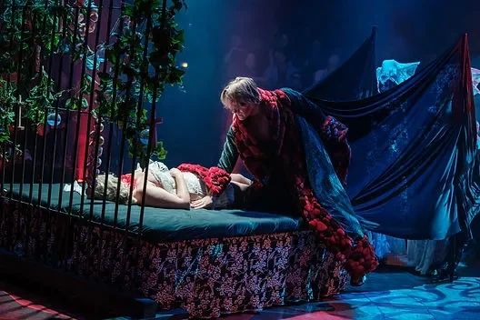 The Nocturne Theatre Sinks its Fabulous Fangs into the Bloody Fun "Dracula: The Musical"