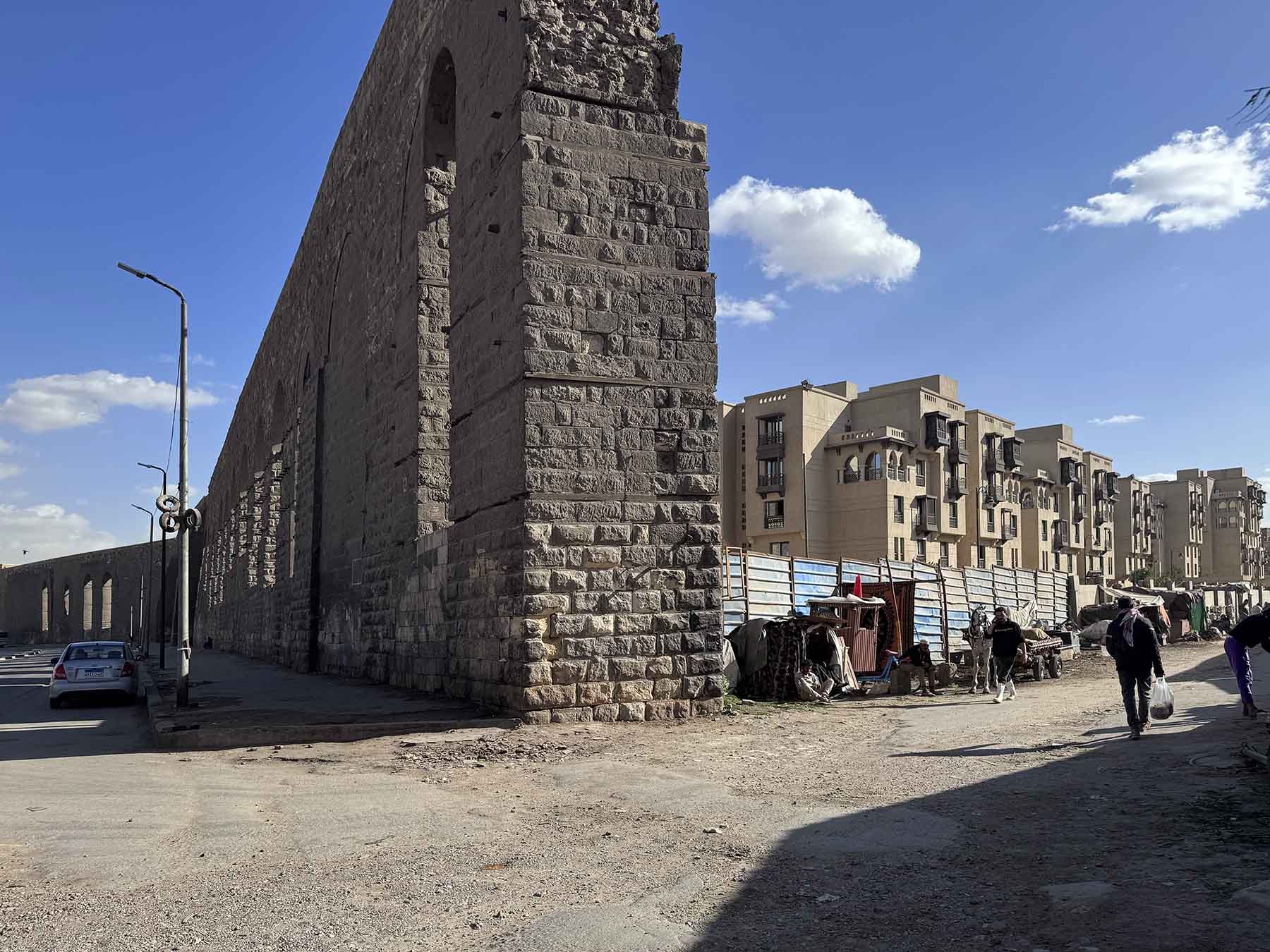 مشروع اسكان خلف سور مجري العيون