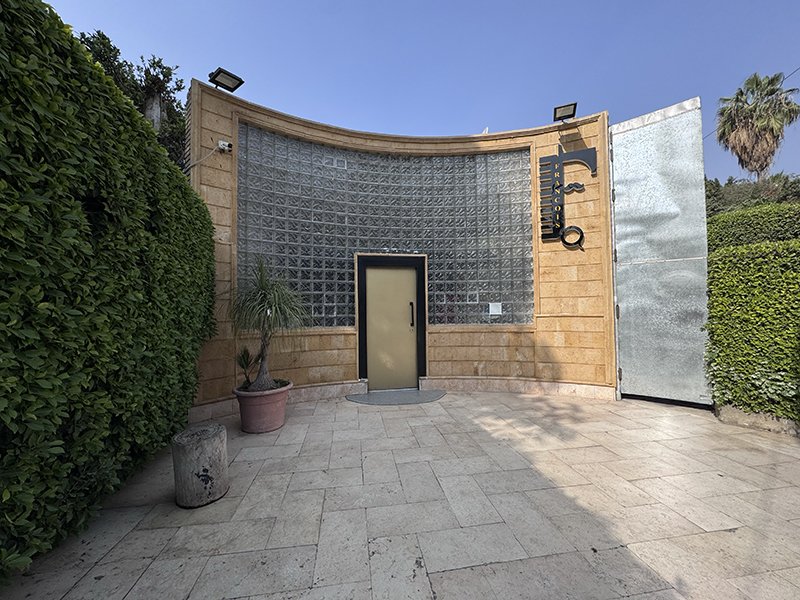 My old Hairdresser, Francois