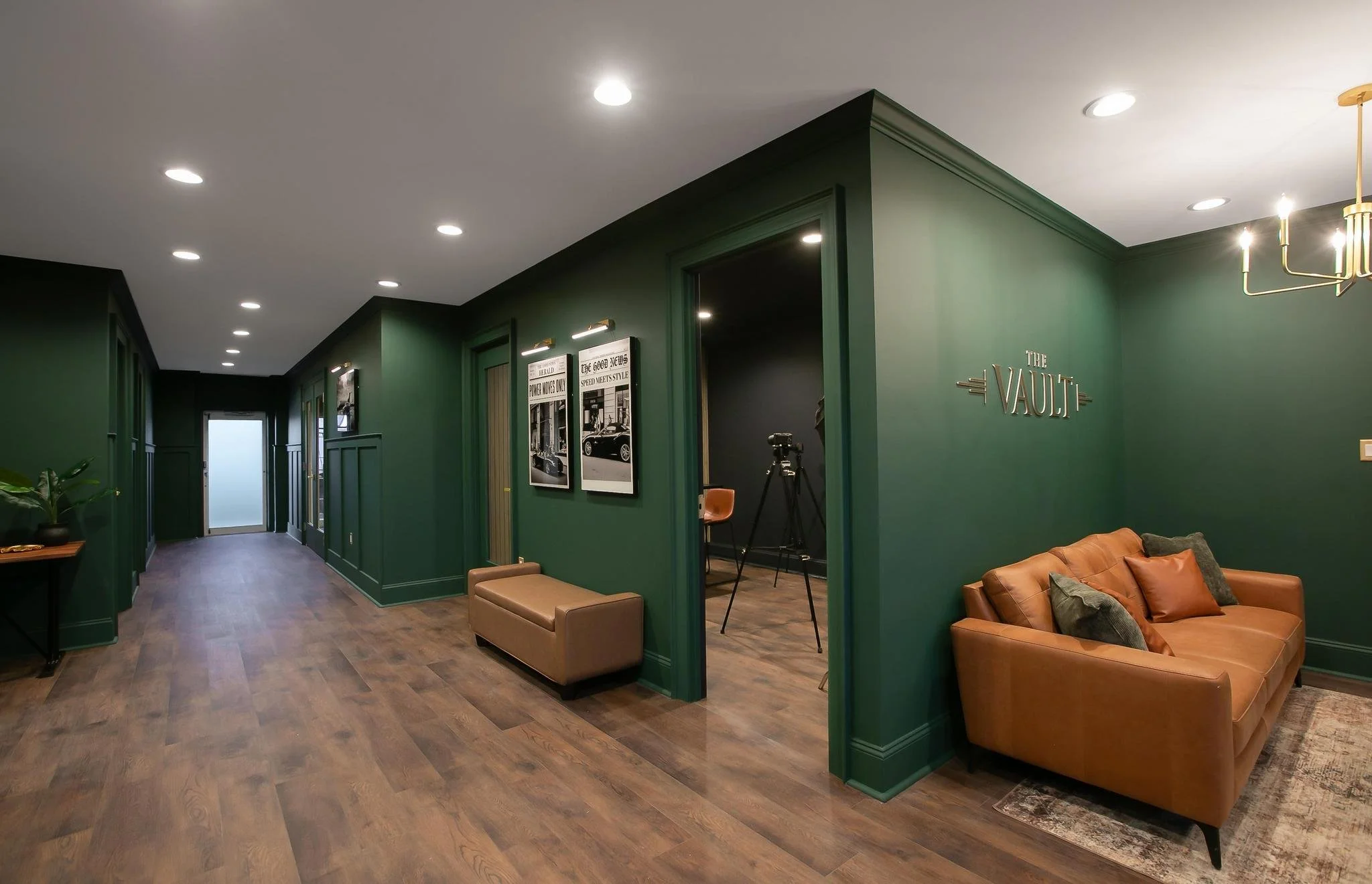 The-Vault-luxury-private-coworking-society-space-podcast-studio-meeting-exclusive-networking-hallway.jpg