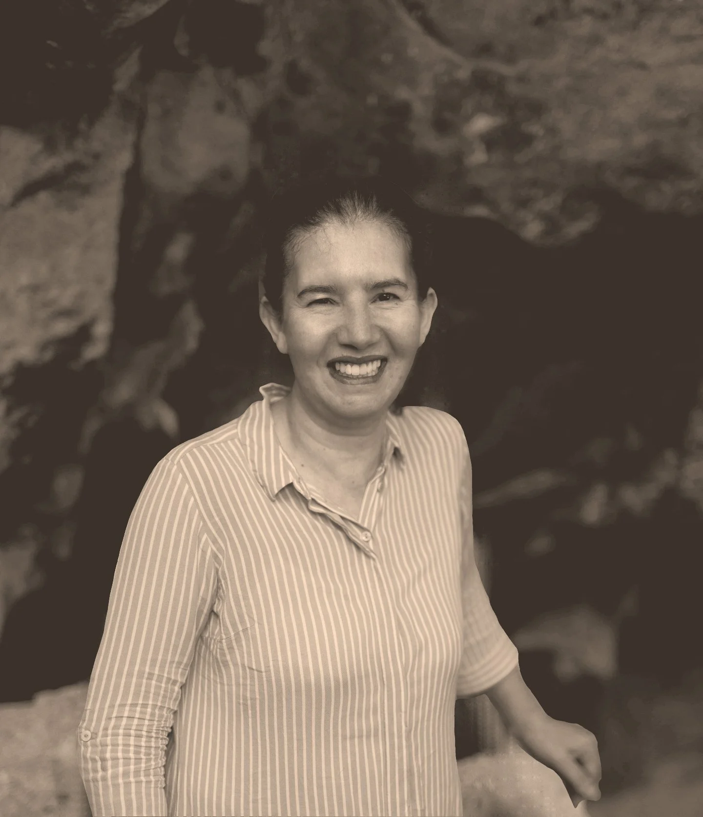 Meet Patricia, the vision behind our story. ✨

Like Marlen, Patricia grew up in Machet&aacute;, among the very mountains we now hike through, immersed in its landscapes and whispers of the past. As a social worker, her greatest passion has always bee