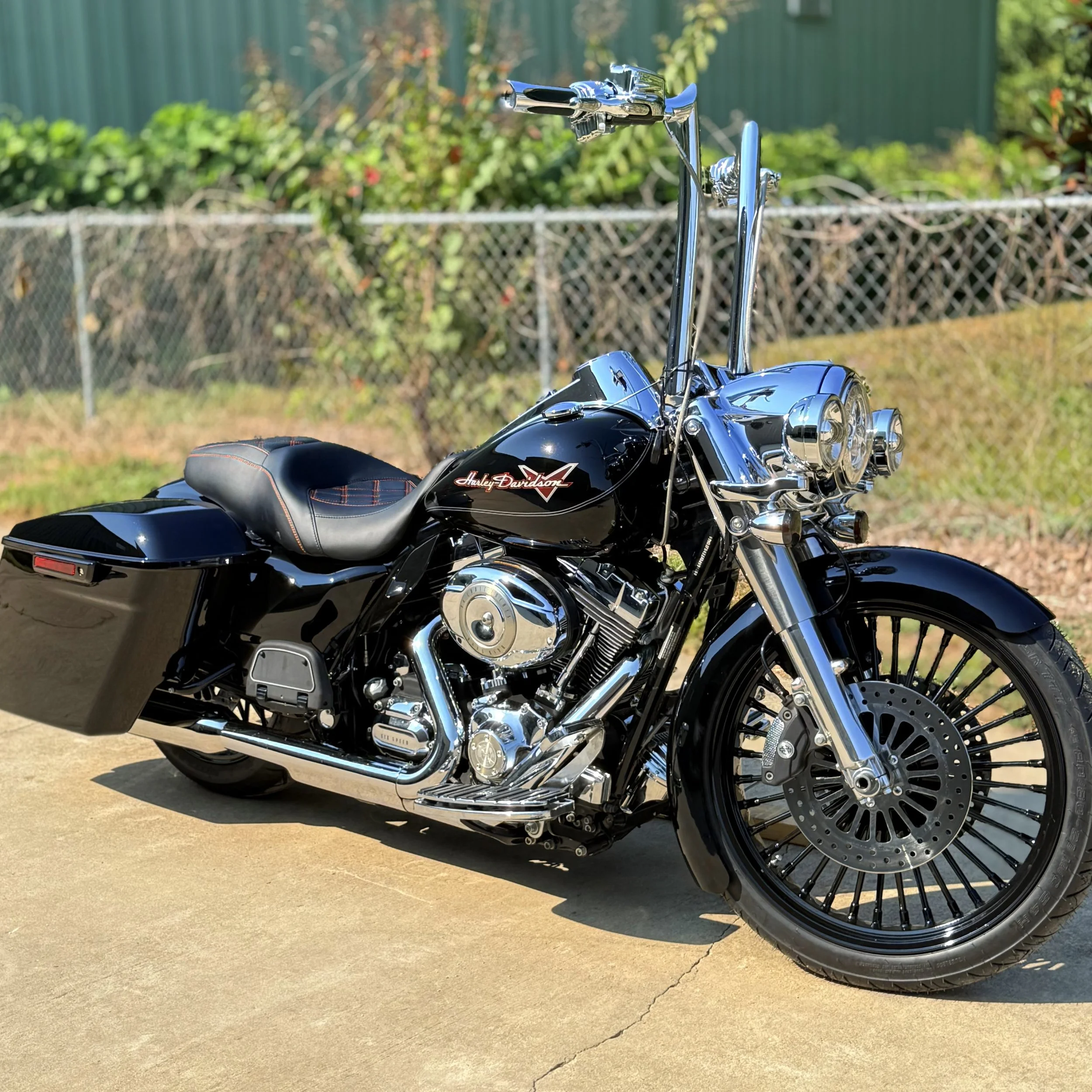 2010 Harley Davidson FLHR Road King - Vivid Black