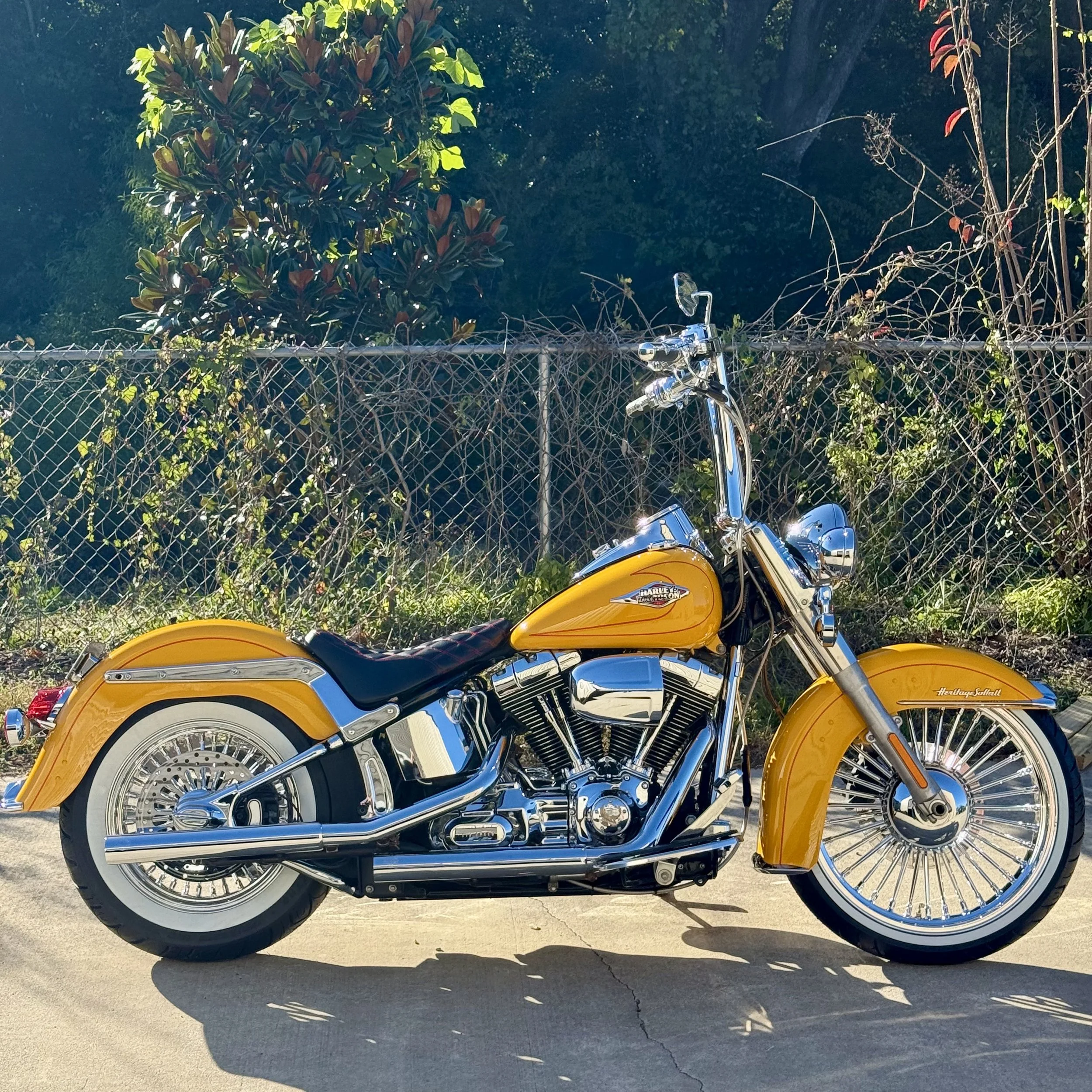 2011 Harley Davidson FLSTC Heritage Softail Classic - Chrome Yellow
