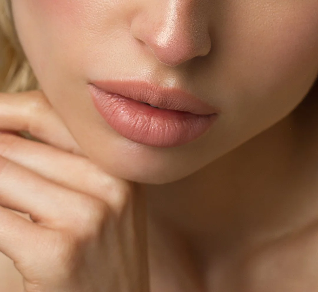 UPPER LIP