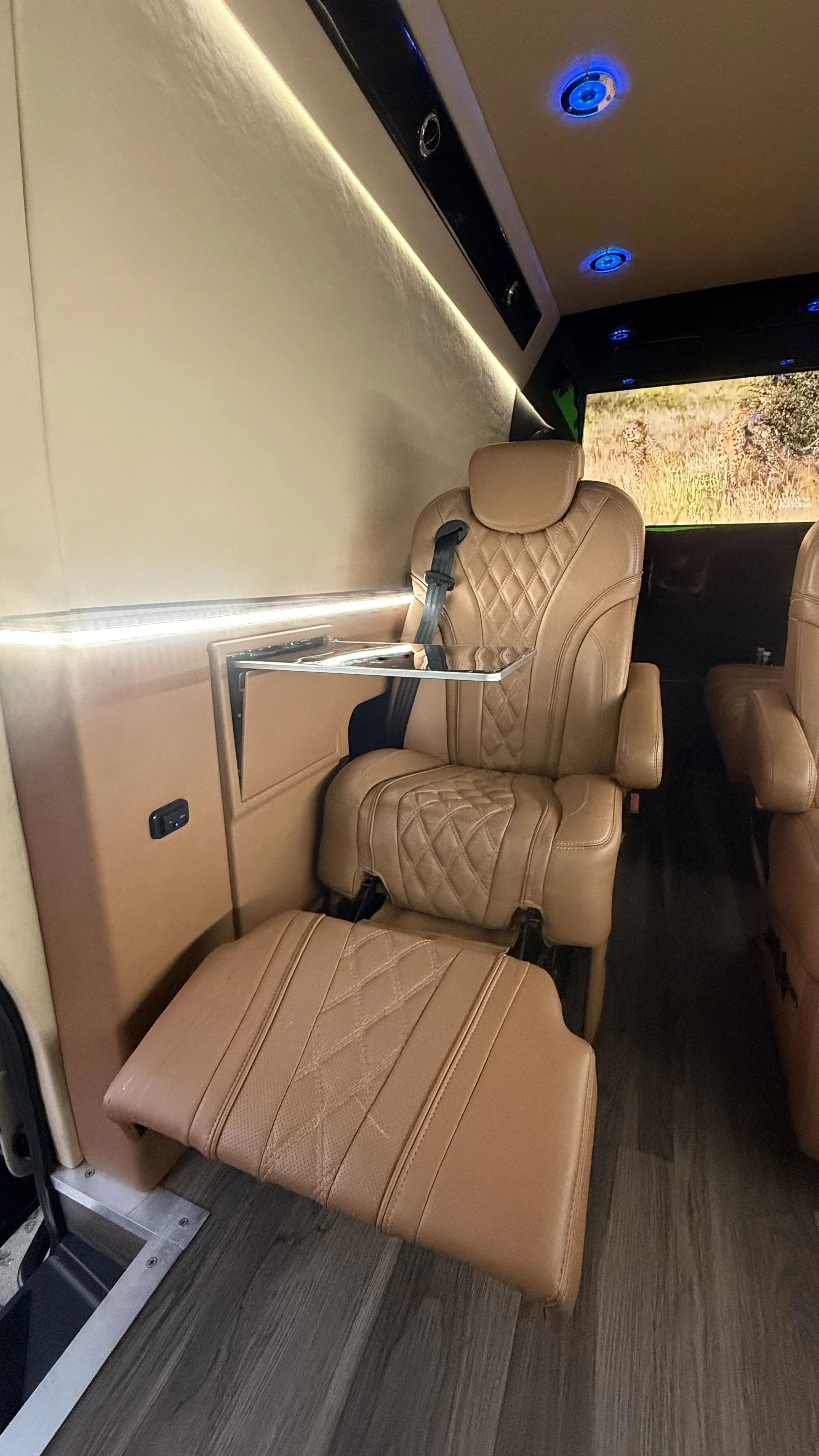 Executive Flight Hourly Charge 4Min.