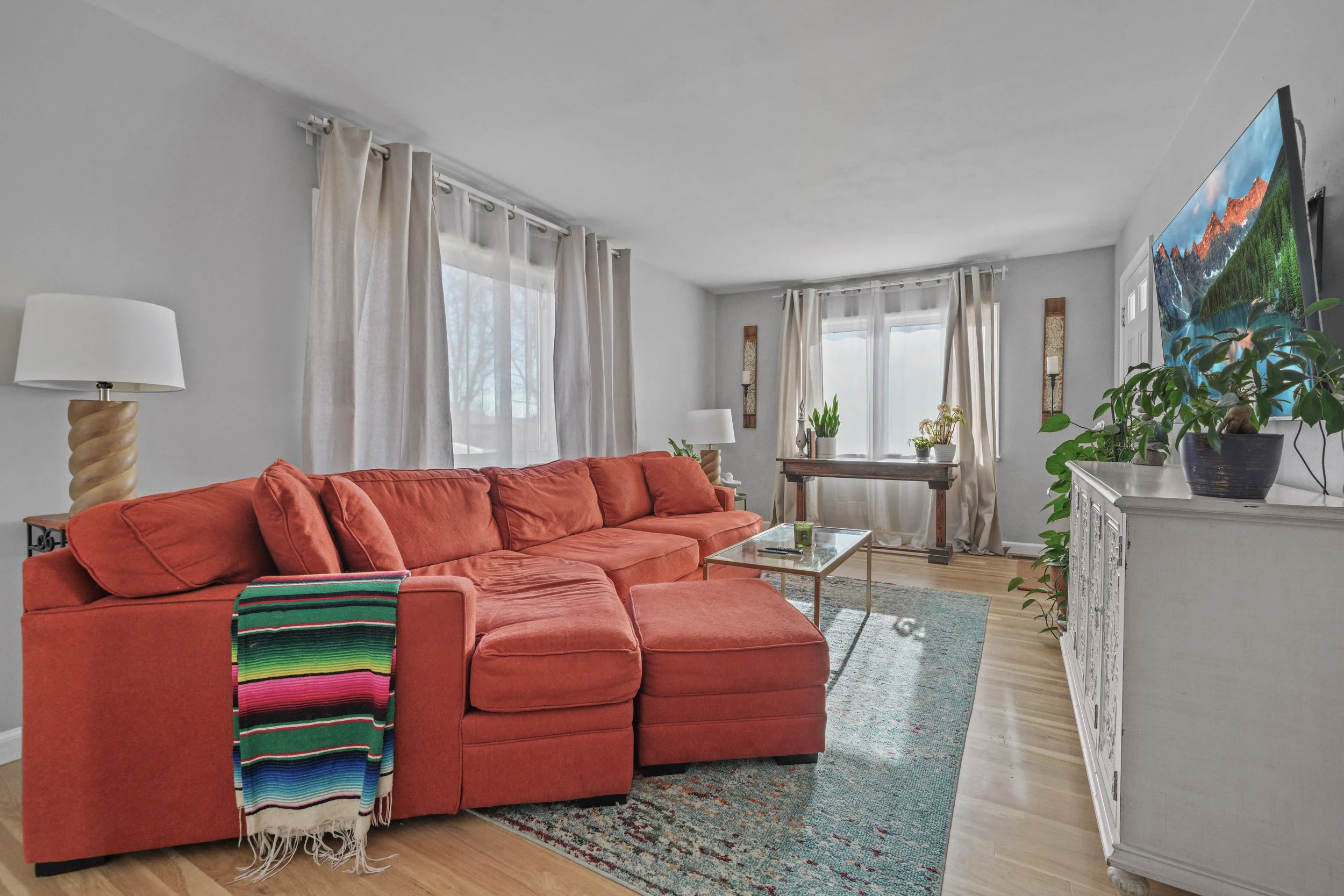 1775 W Tennessee(MLS)(INT)-3.jpg