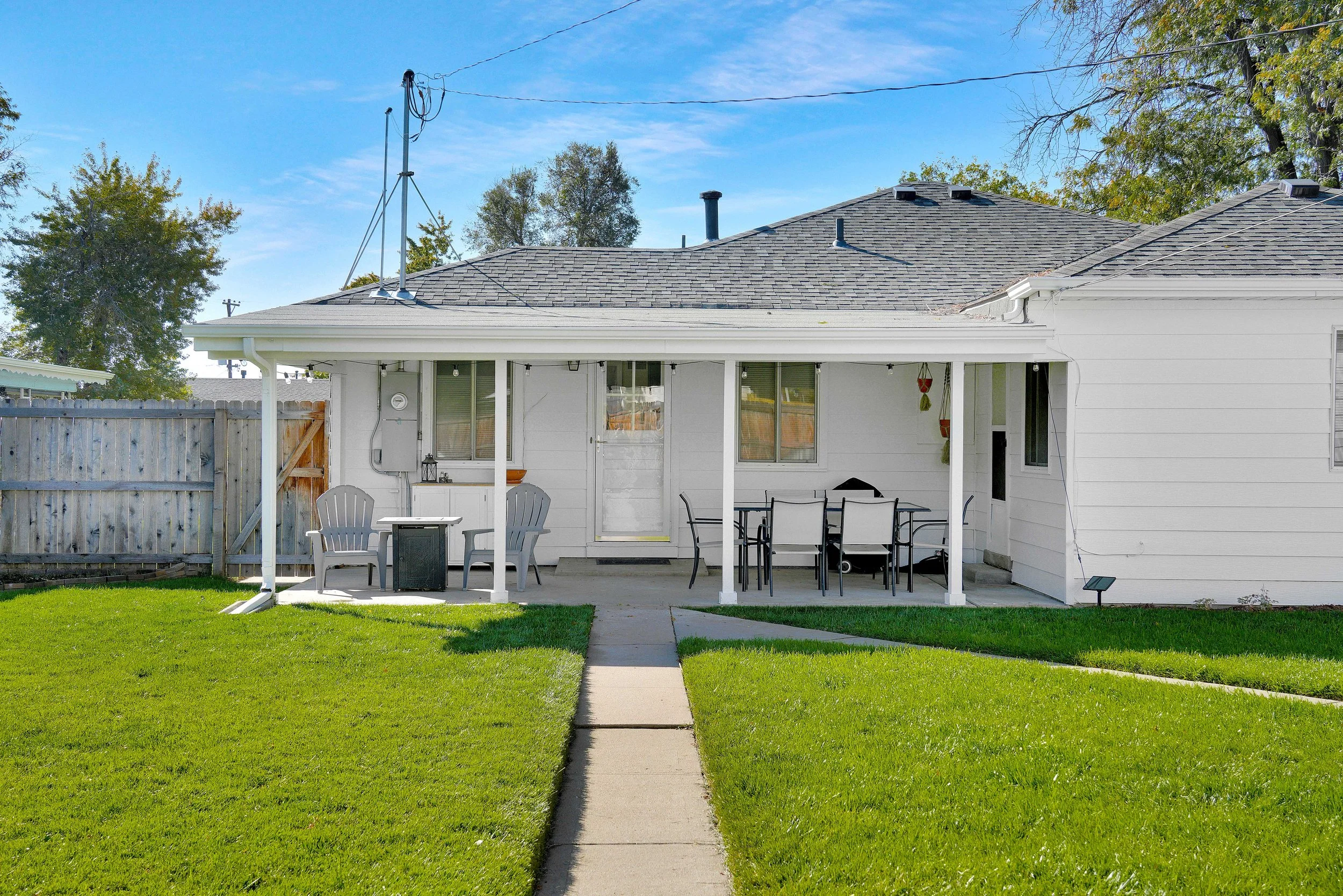 1775 W Tennessee Ave(MLS)-10.jpg