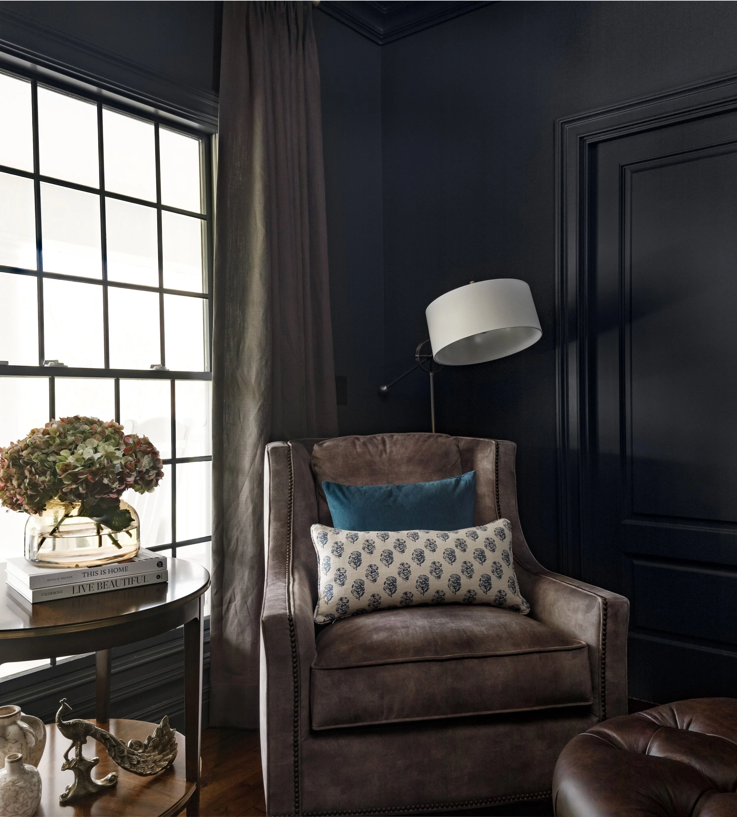 Bee_sitting room-267-Edit.jpg