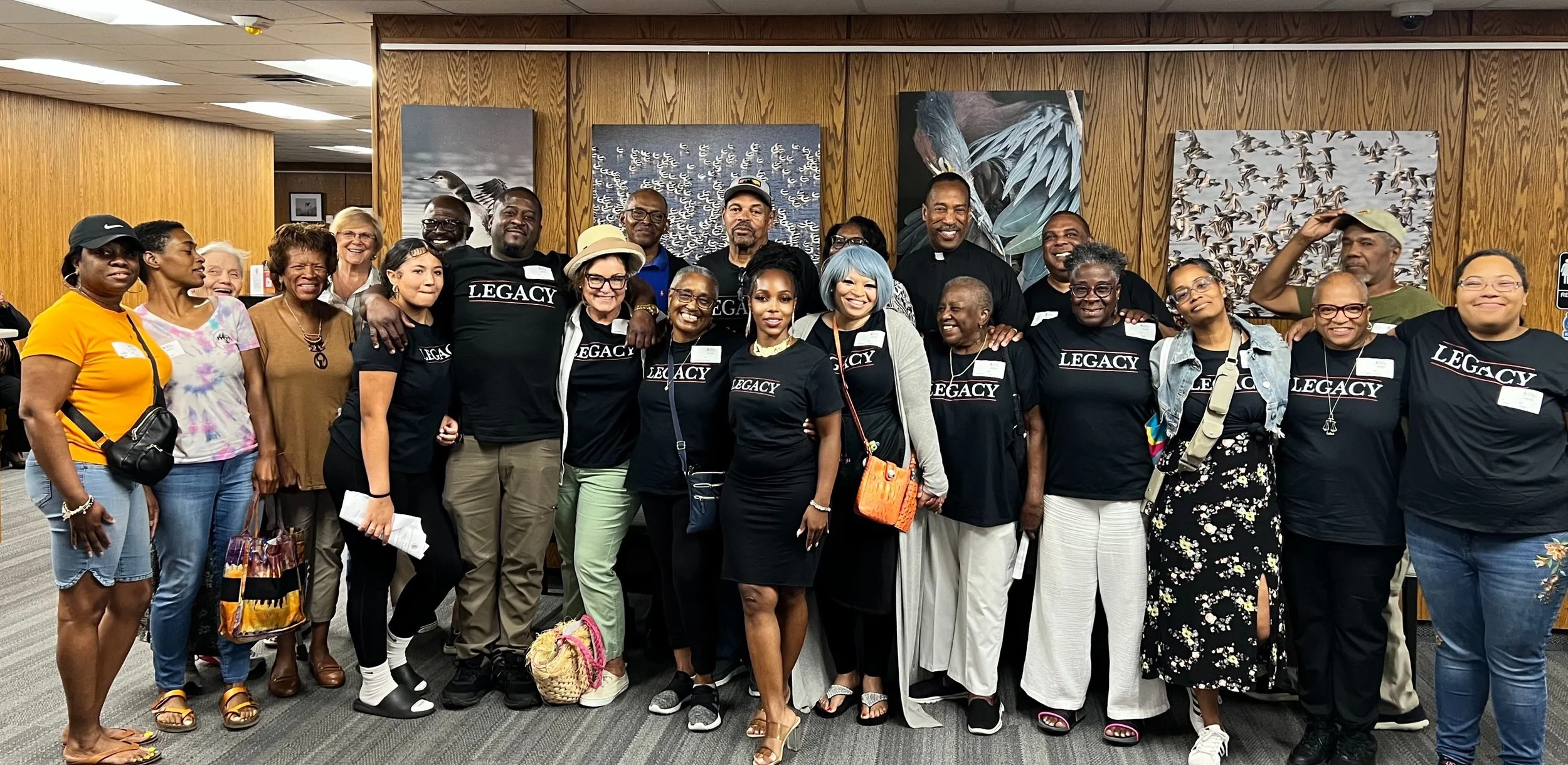 Organizing with Descendant Communities