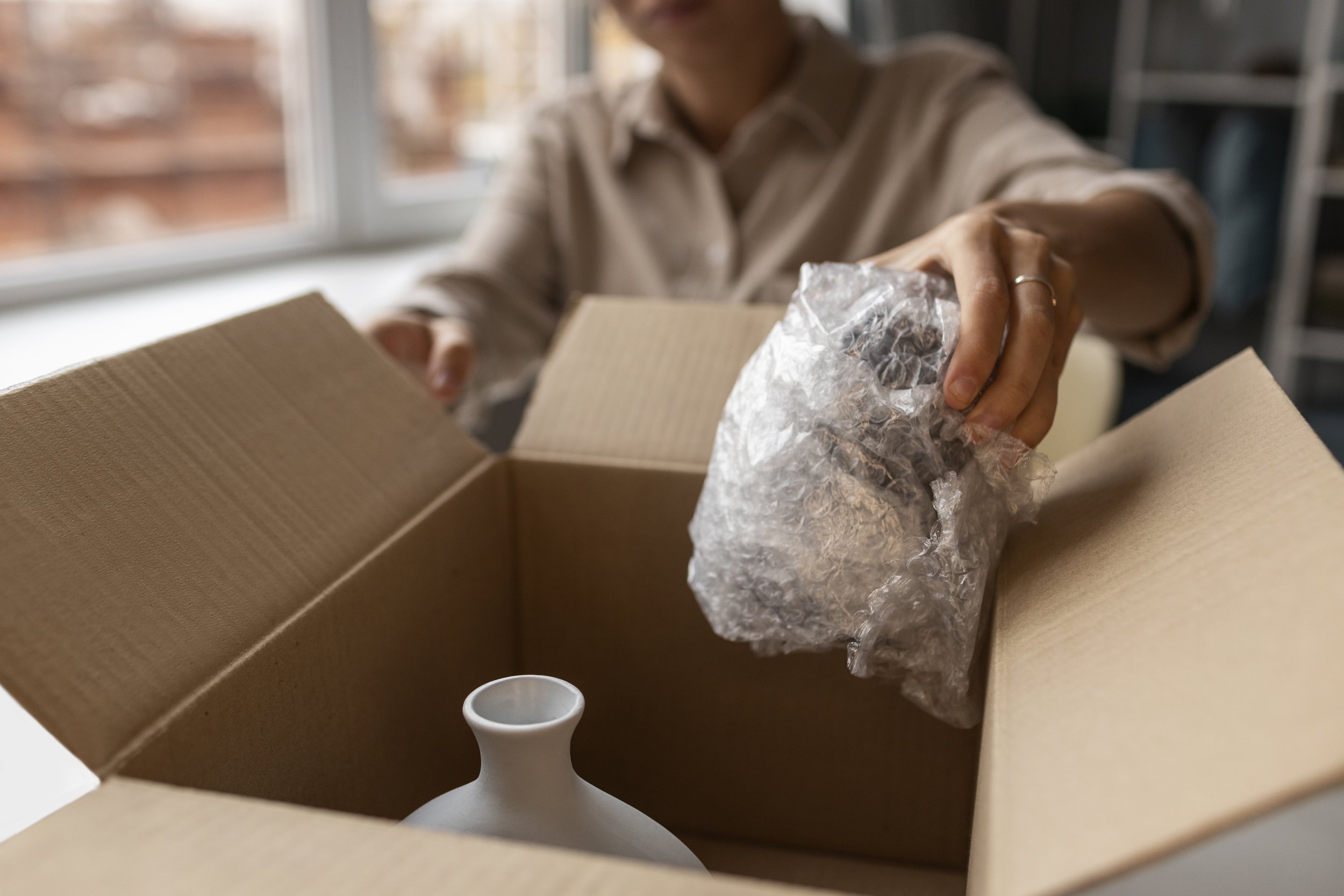 Don’t Forget These! The Unexpected Must-Haves for an Organized Moving Day.