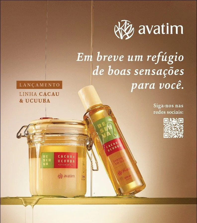 Imagem de produtos de cuidado pessoal da linha cacau e umbu, incluindo um pote de creme e uma garrafa de sabonete em óleo, com o logo do Avatim, anúncio de lançamento e convite para seguir nas redes sociais, com texto em português.