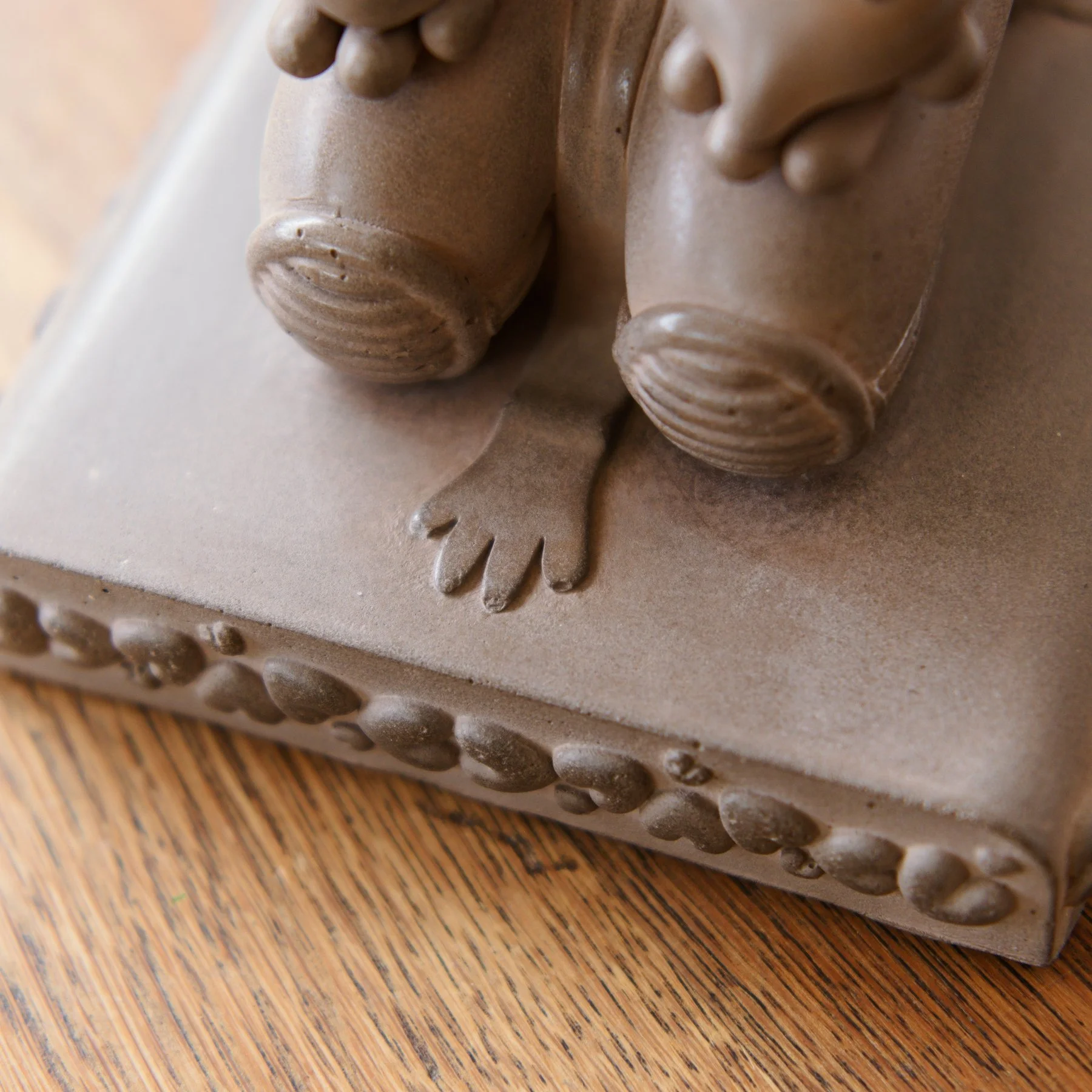 The Covenant - closeup view of Concrete sculpture by Sculptor and Visual Artist Jamie Howlett