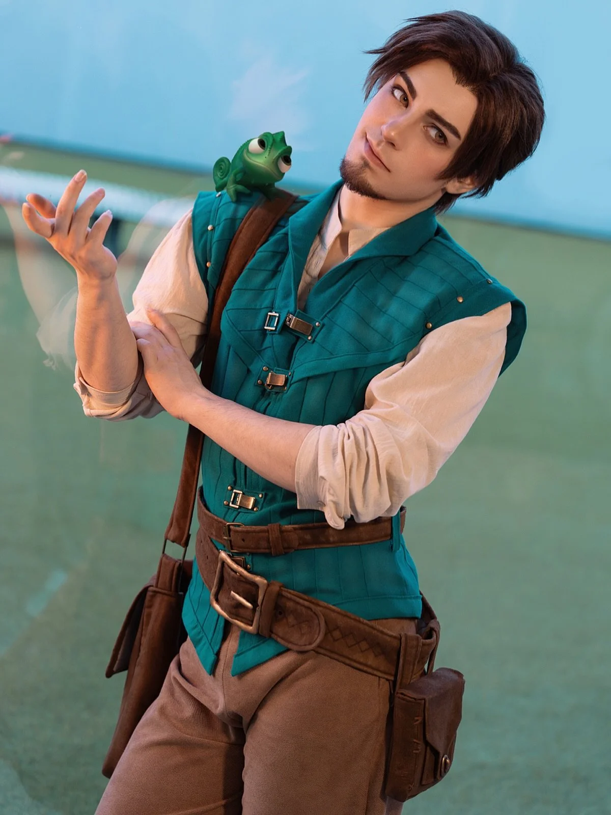sewed this cosplay a few months ago and got to wear it to a couple cons last year! Really happy with the result, but I'm considering weathering the vest a bit hmm 🤔 would you weather it or keep it like this? 

photo by @kode_photo 

#flynnrider #tan