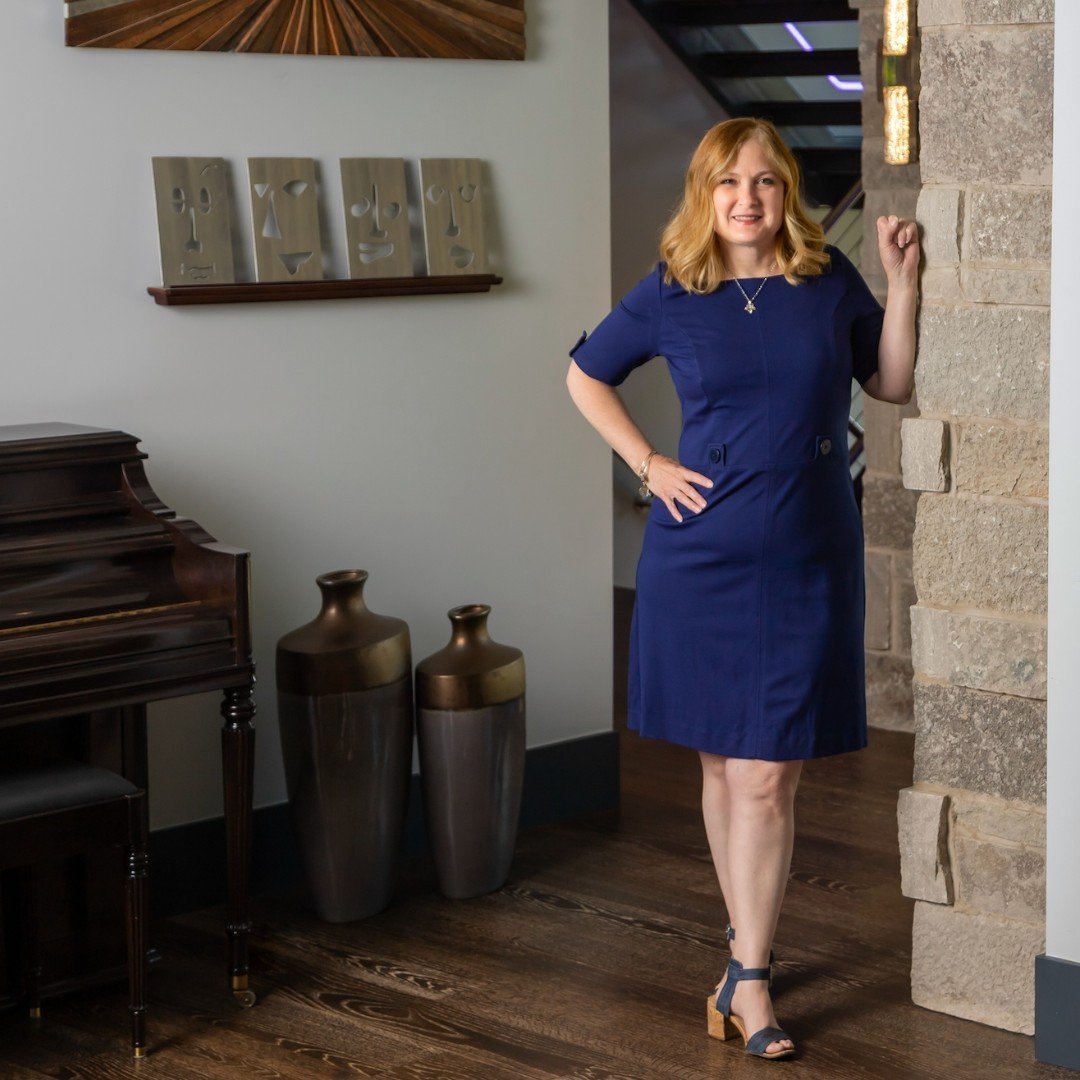 Real estate is rooted in experience and built on trust. 🏡

With 35 years in the industry and deep ties to Arlington Heights, Kobra Hall brings both expertise and heart to every client she serves. Her personalized approach ensures each home journey f