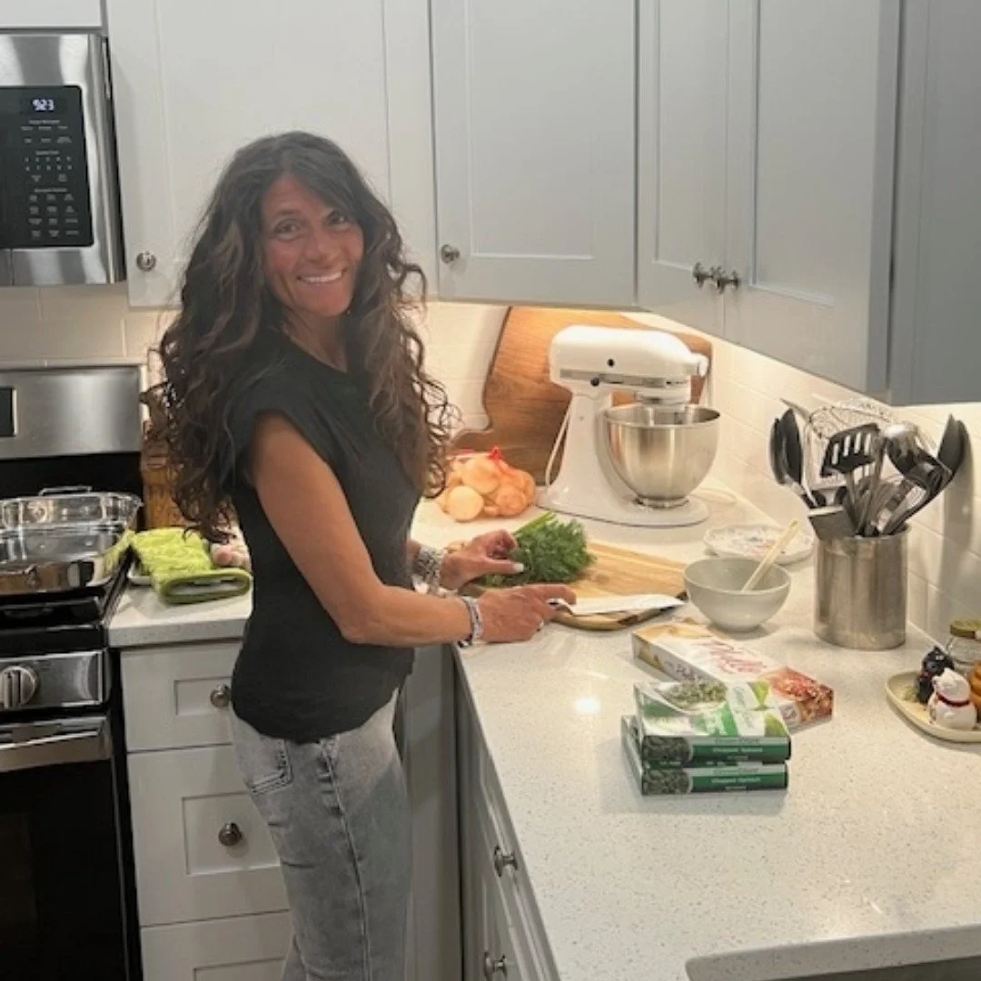 Crispy phyllo, creamy feta, and vibrant spinach layered into pure Easter magic. 💫

Tina's spanakopita recipe transforms a Greek classic into something your whole table will remember. Golden, flaky, and absolutely worth the careful phyllo work. 🥘

F