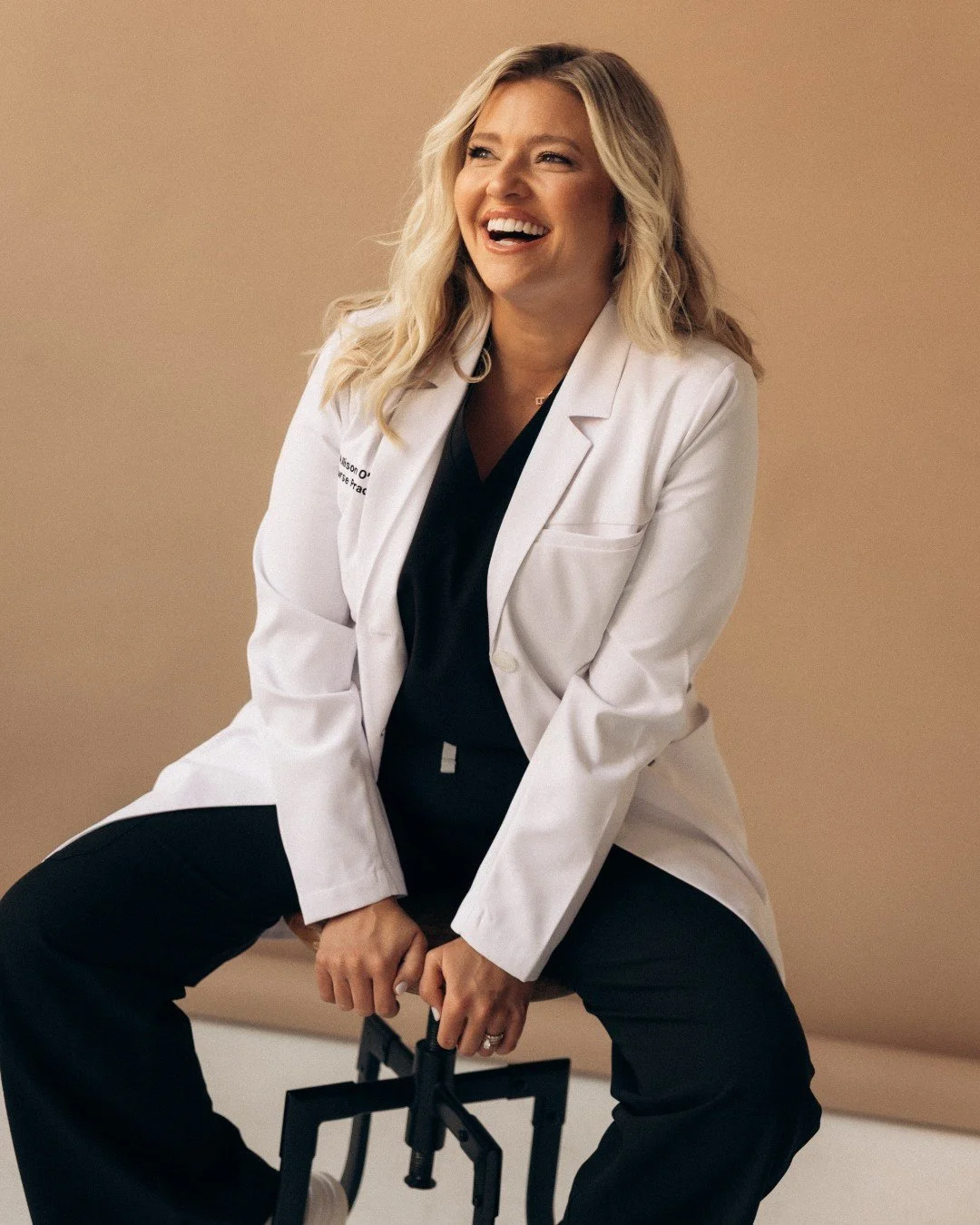 Meet @np_allison, Board Certified Family Nurse Practitioner, Arlington Heights mom, and owner of @alchemystudioaesthetics. ✨

Allison created Alchemy to be the kind of practice she always envisioned, a place where patients feel welcomed, educated, an