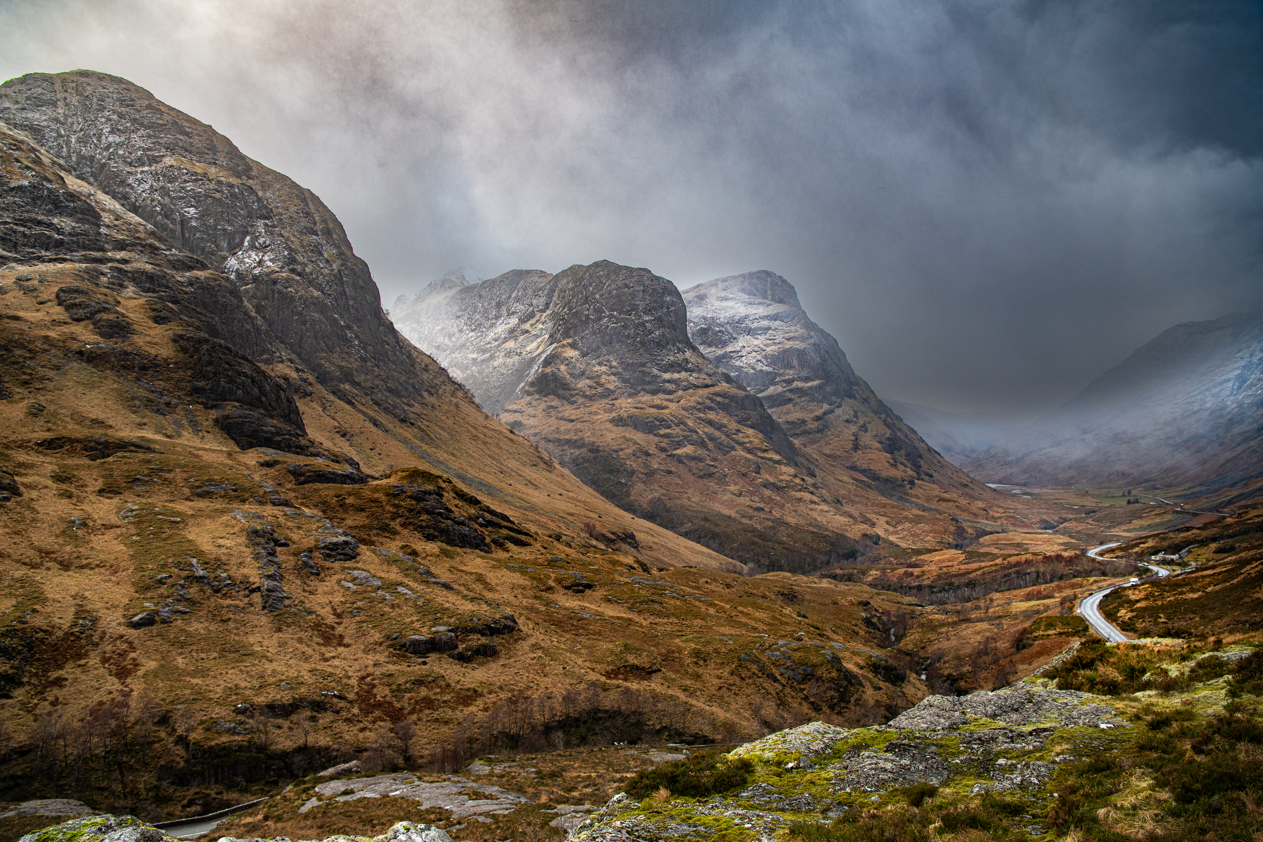 Glencoe - Storm approaching the Three Sisters