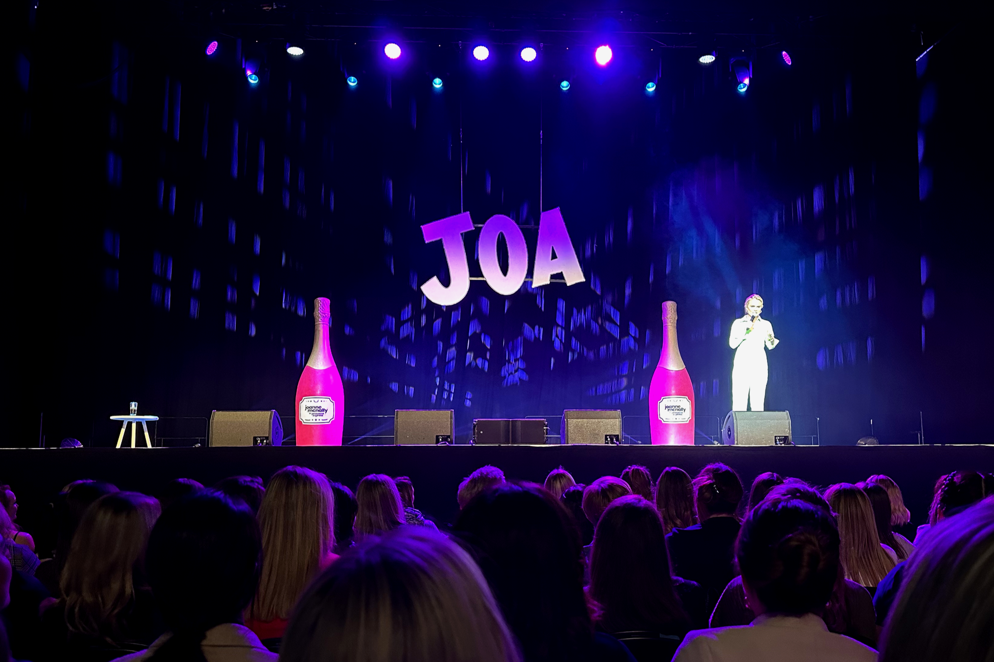 Prosecco Tour - Joanne McNally