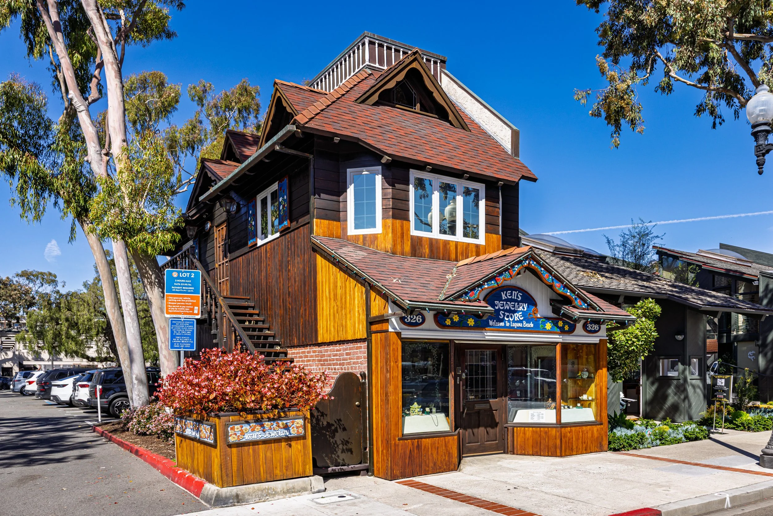 Historic mixed-use building at 326 Forest Avenue in downtown Laguna Beach