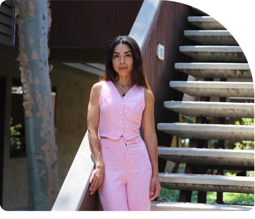 Portrait of Nayelin, a Family Constellations facilitator in San Diego, supporting emotional healing, ancestral healing, and holistic wellness.