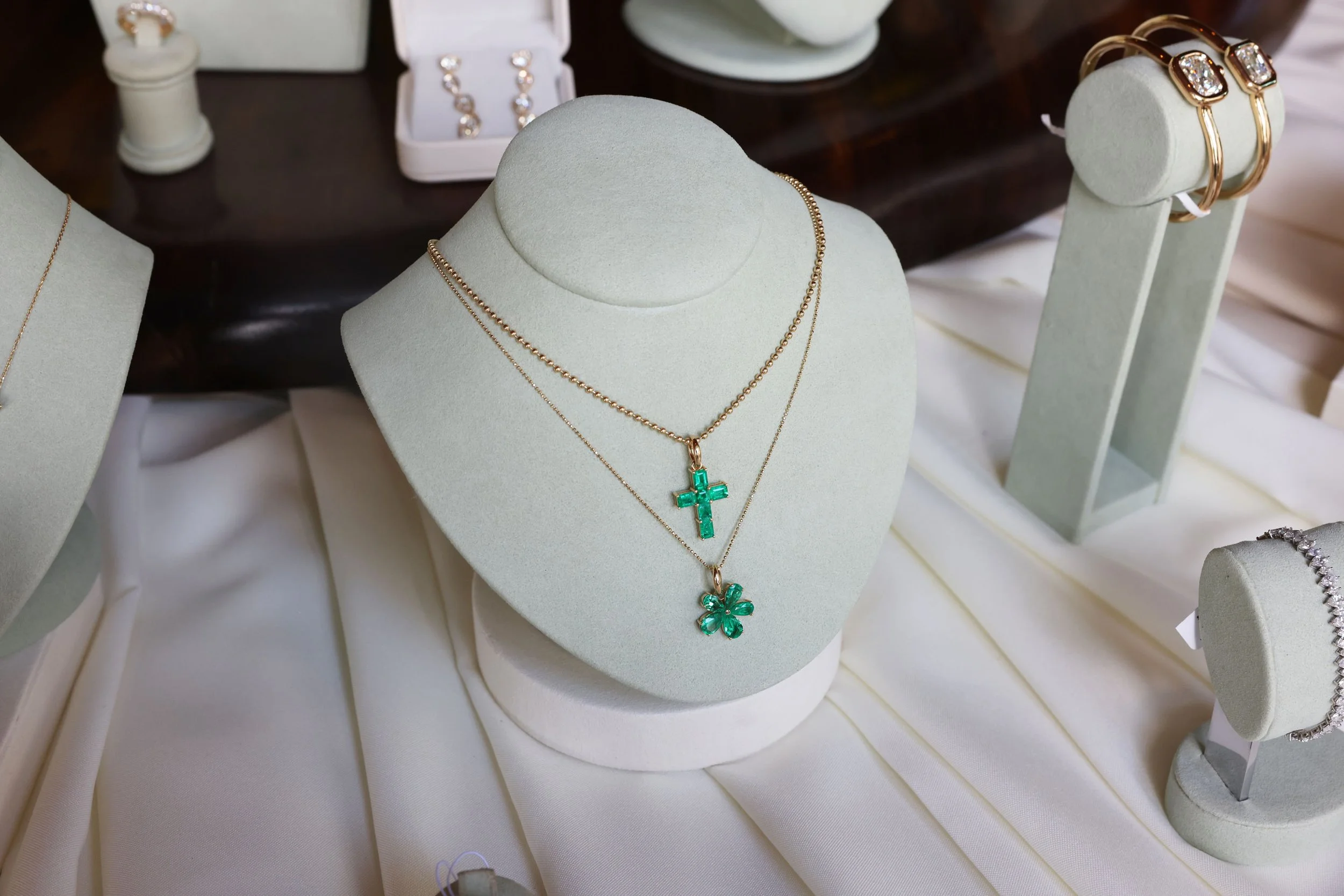 Jewelry by Isa Grutman Jewelry11.jpg