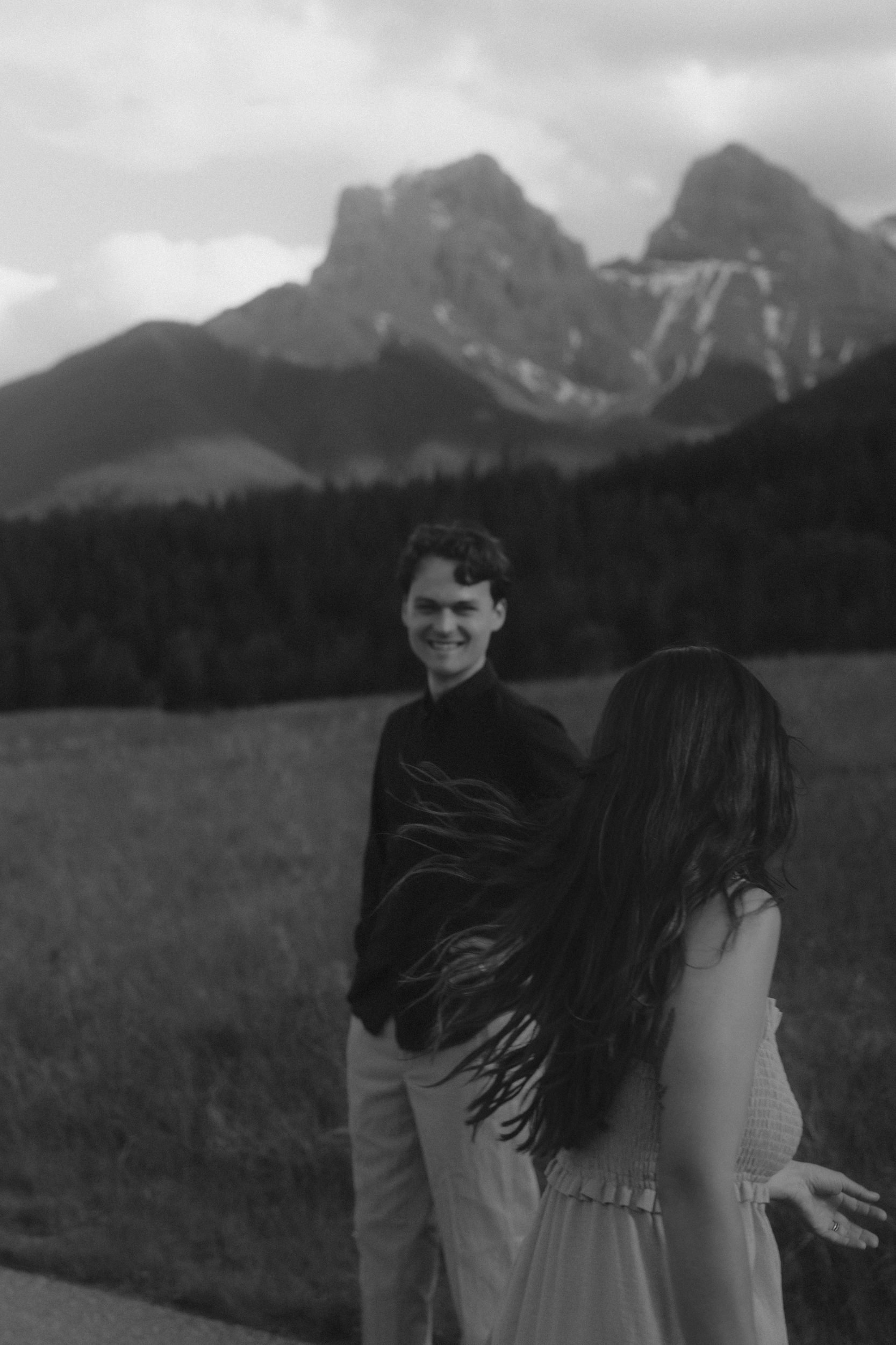 canmore-engagement-photographer-004.jpg