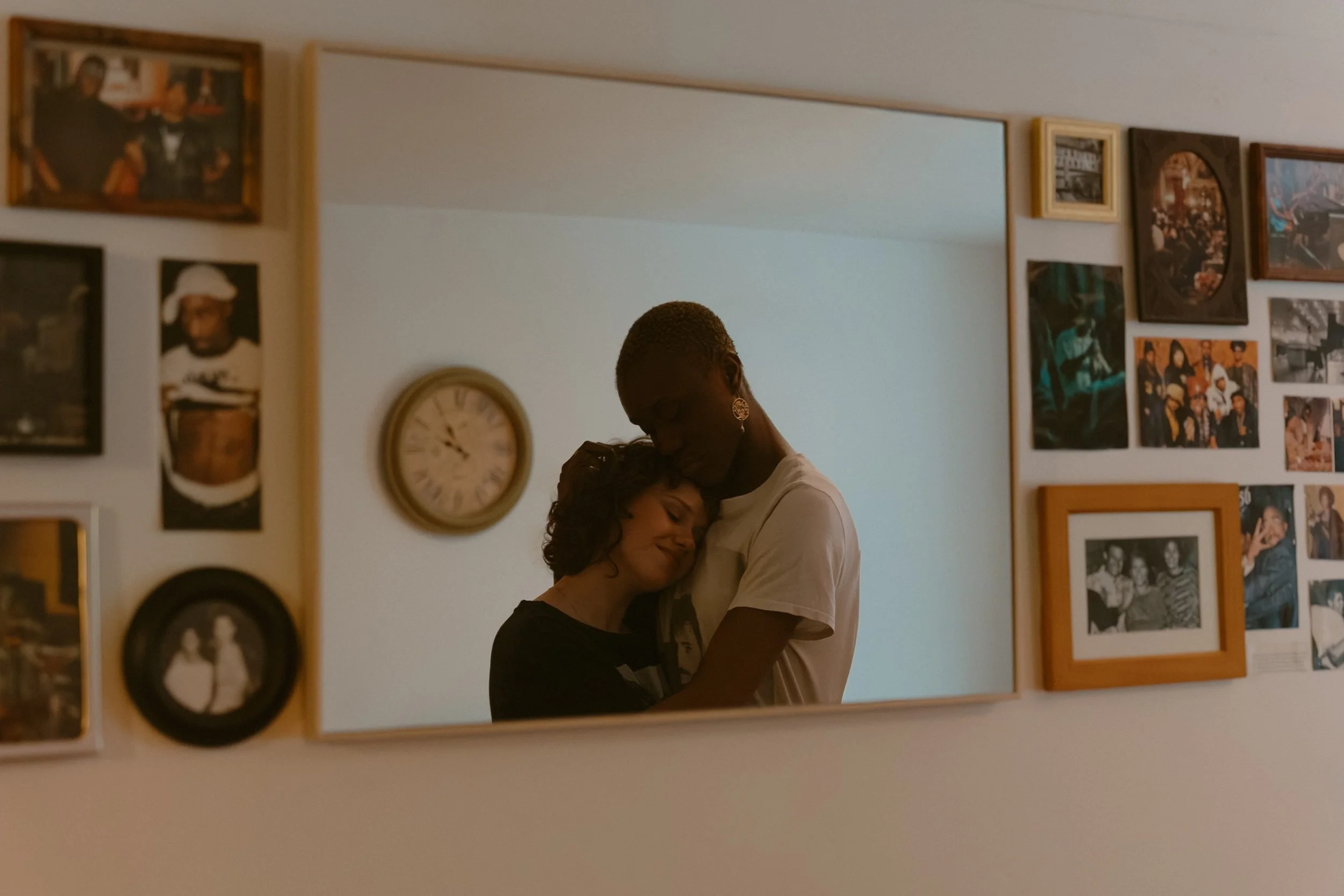 vancouver-in-home-lgbtq-couples-em-bri-019.jpg