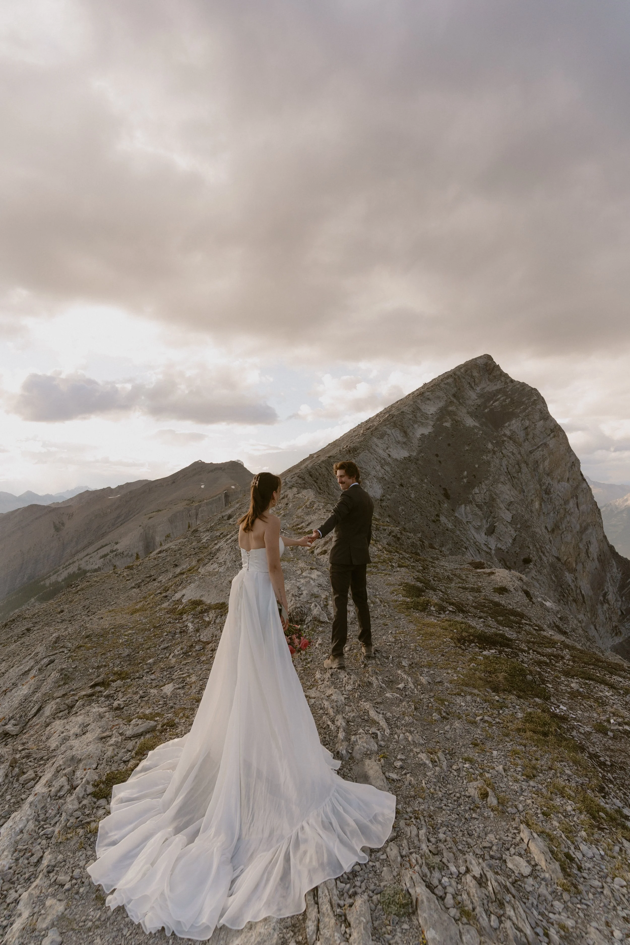ha-ling-peak-elopement-canmore-0101889.jpg