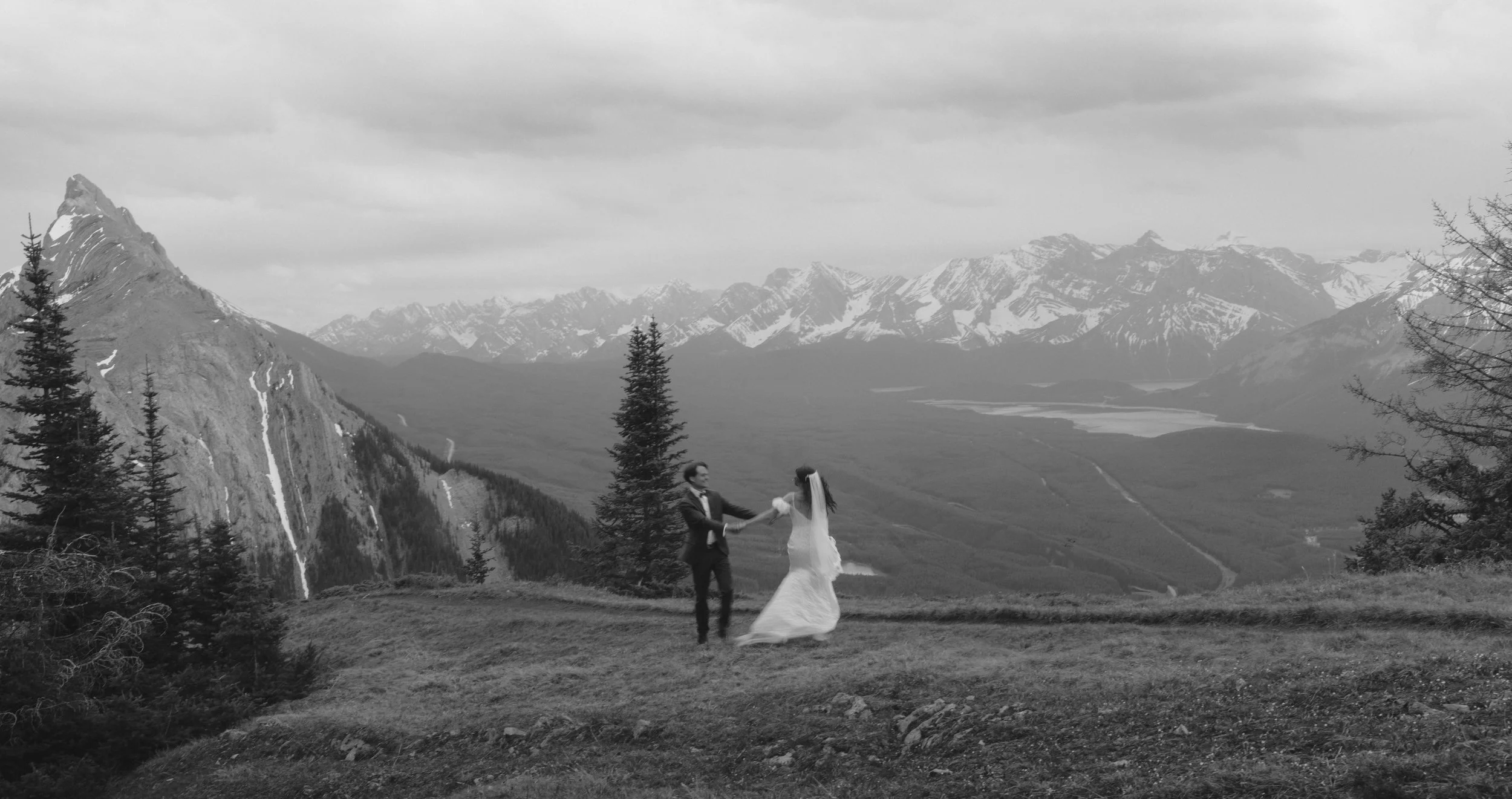 A Kananaskis Ridgeline Elopement - Canadian Rockies Wedding Photographer 
