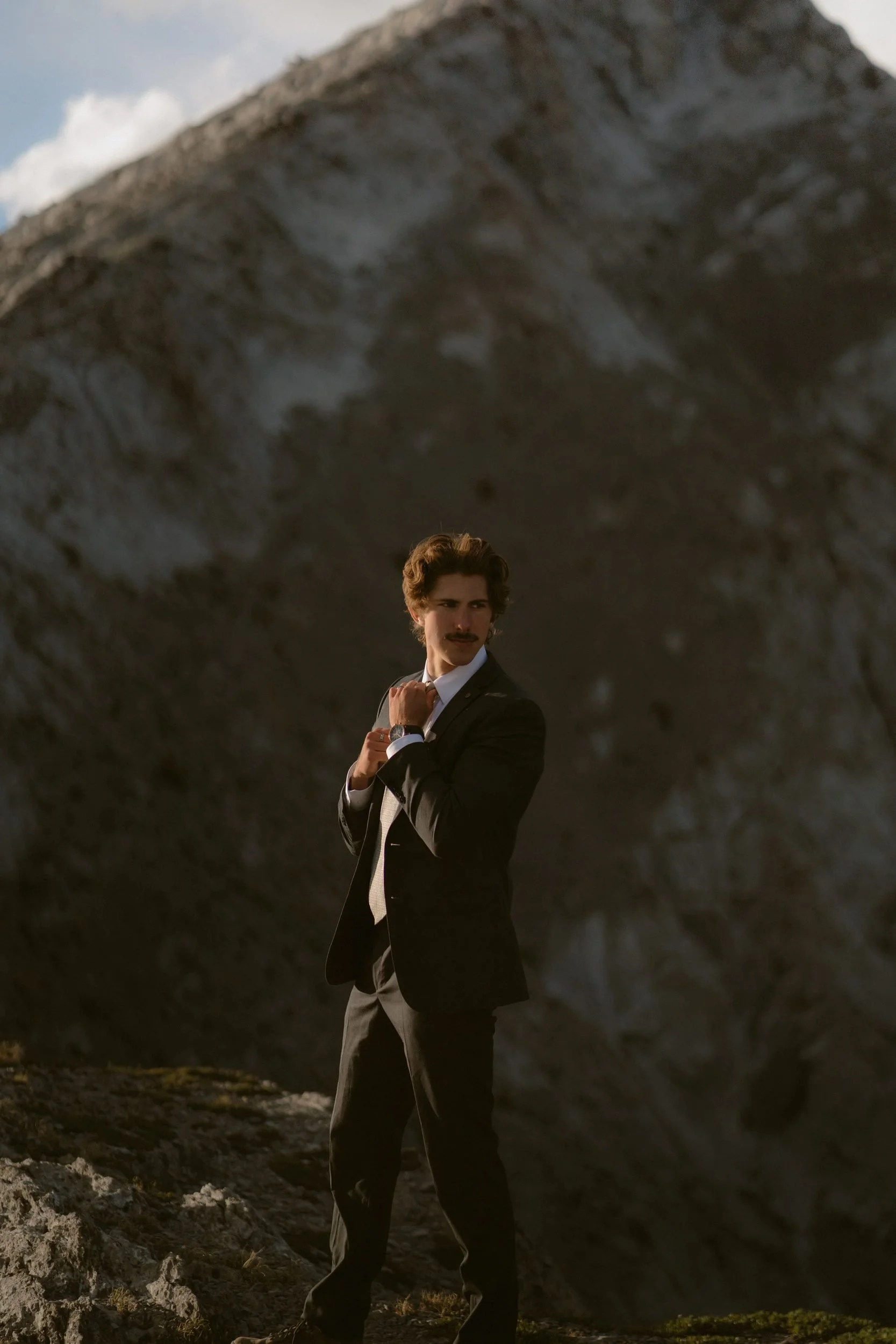 ha-ling-hiking-elopement-max-jackie-022.jpg