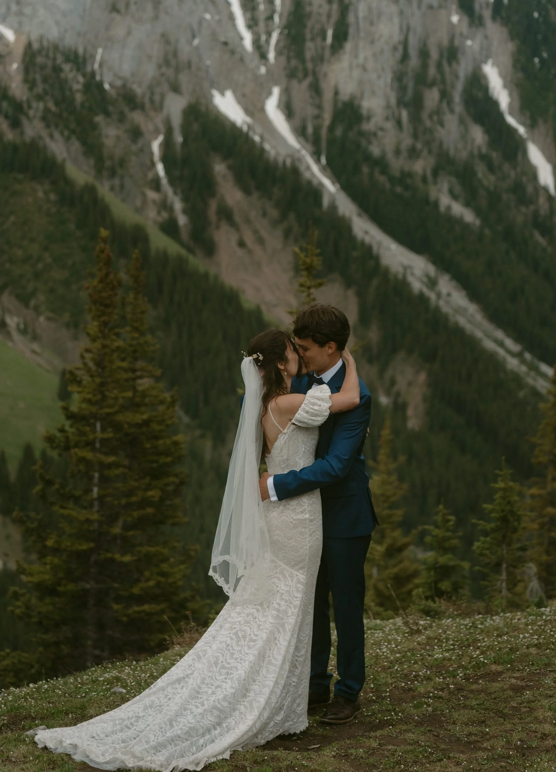 kananaskis-hiking-elopement-photographer-banff-079.jpg
