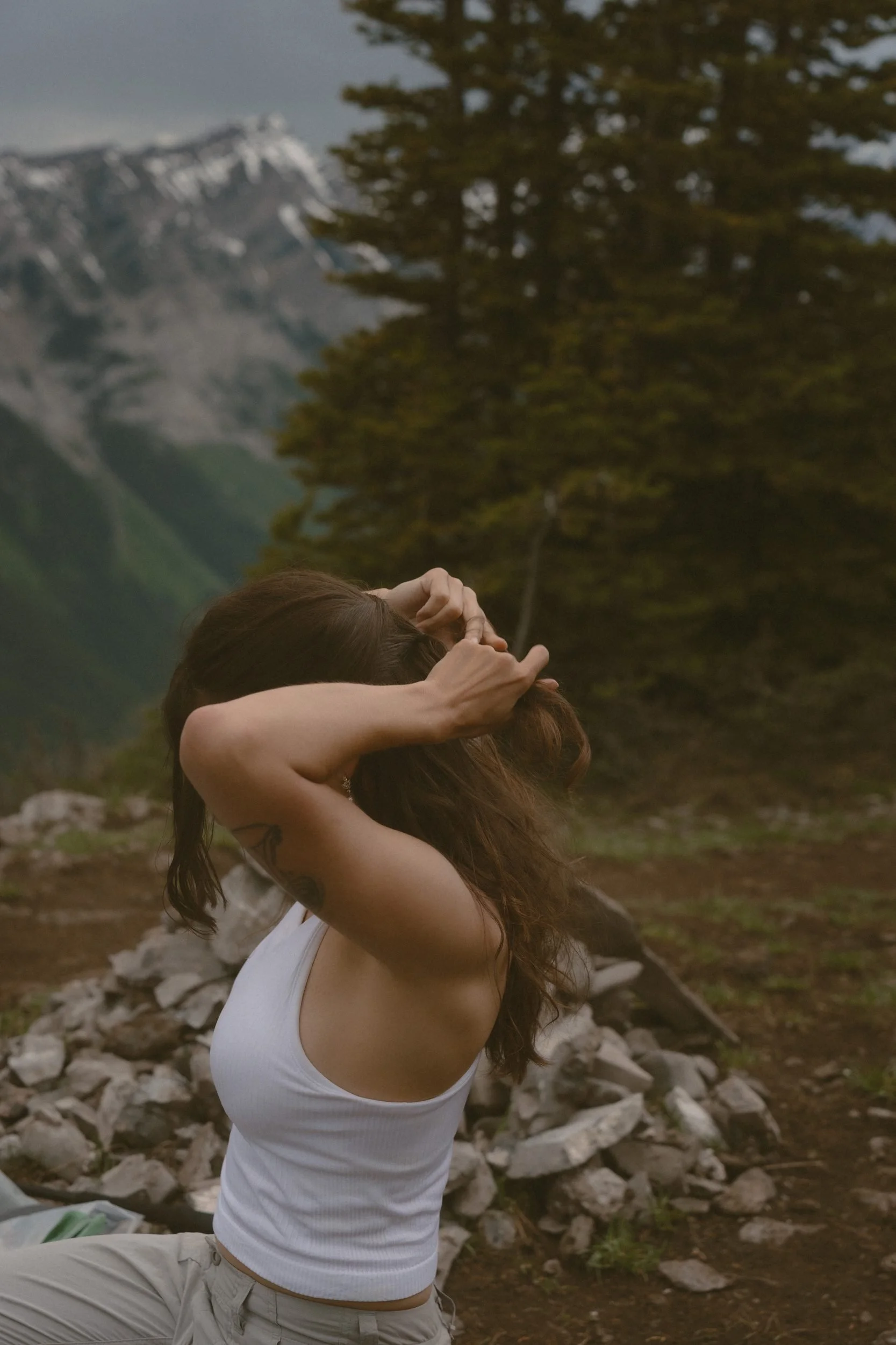 kananaskis-hiking-elopement-photographer-banff-015.jpg