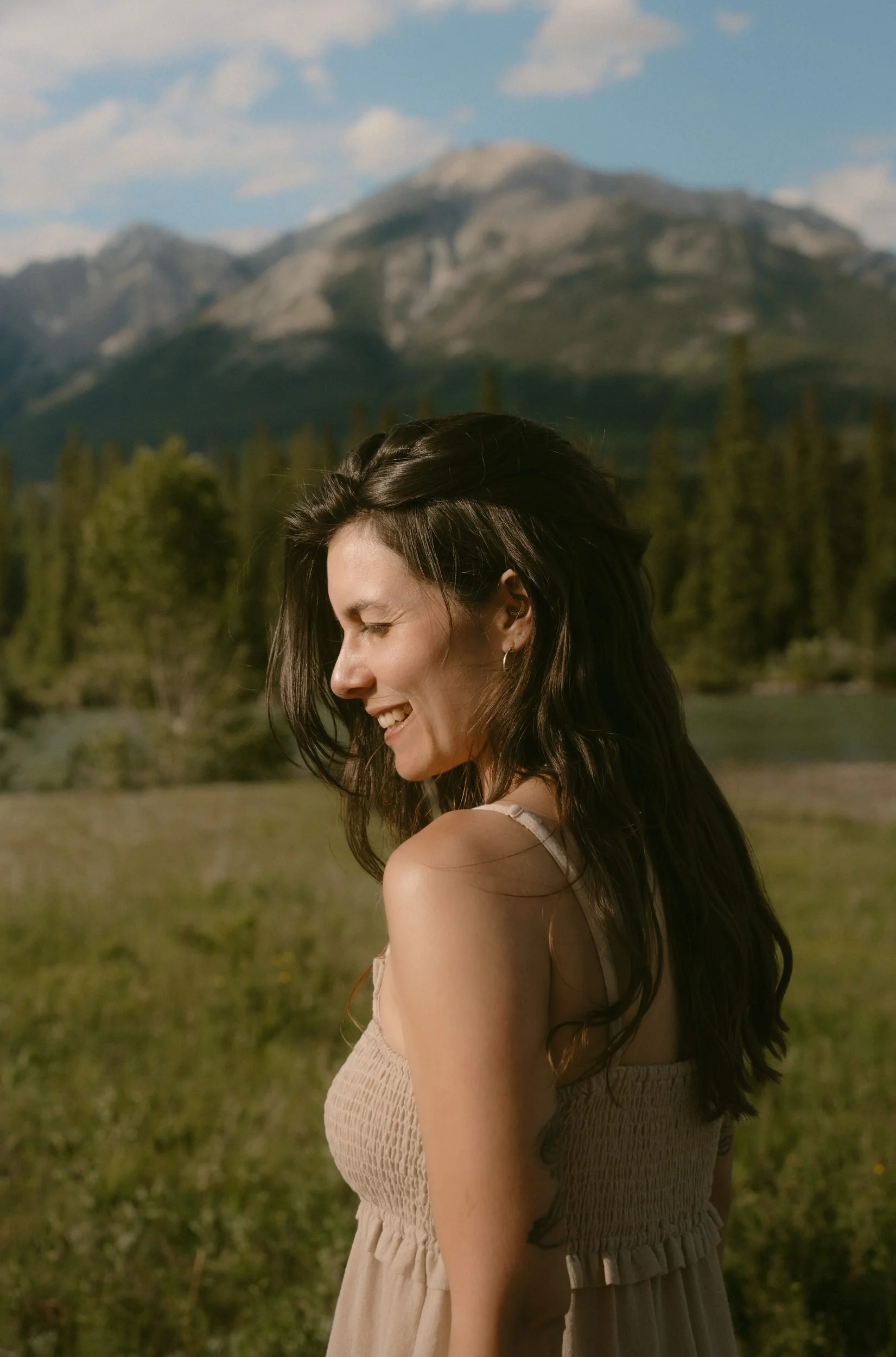 canmore-engagement-photographer-005.jpg
