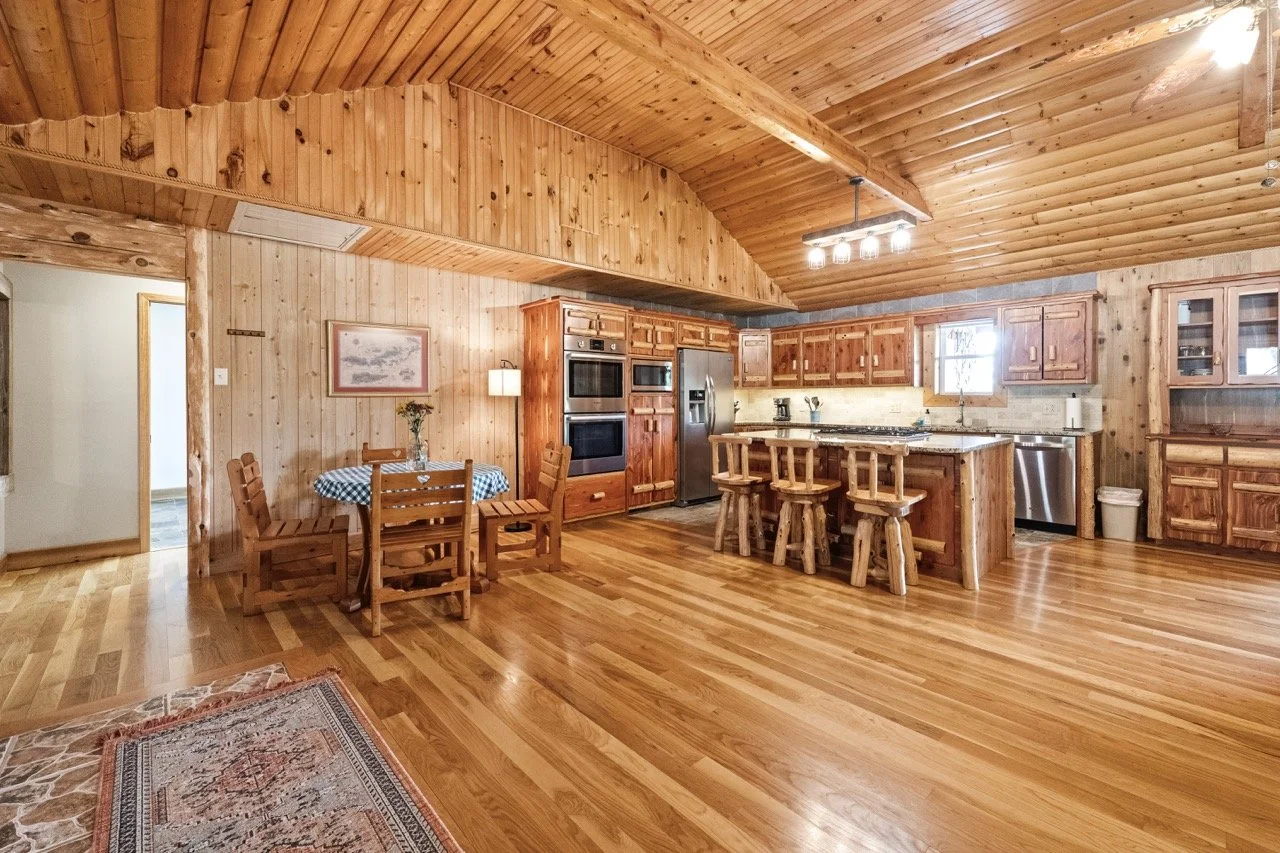 Missouri Cabin Interior Photo.jpeg