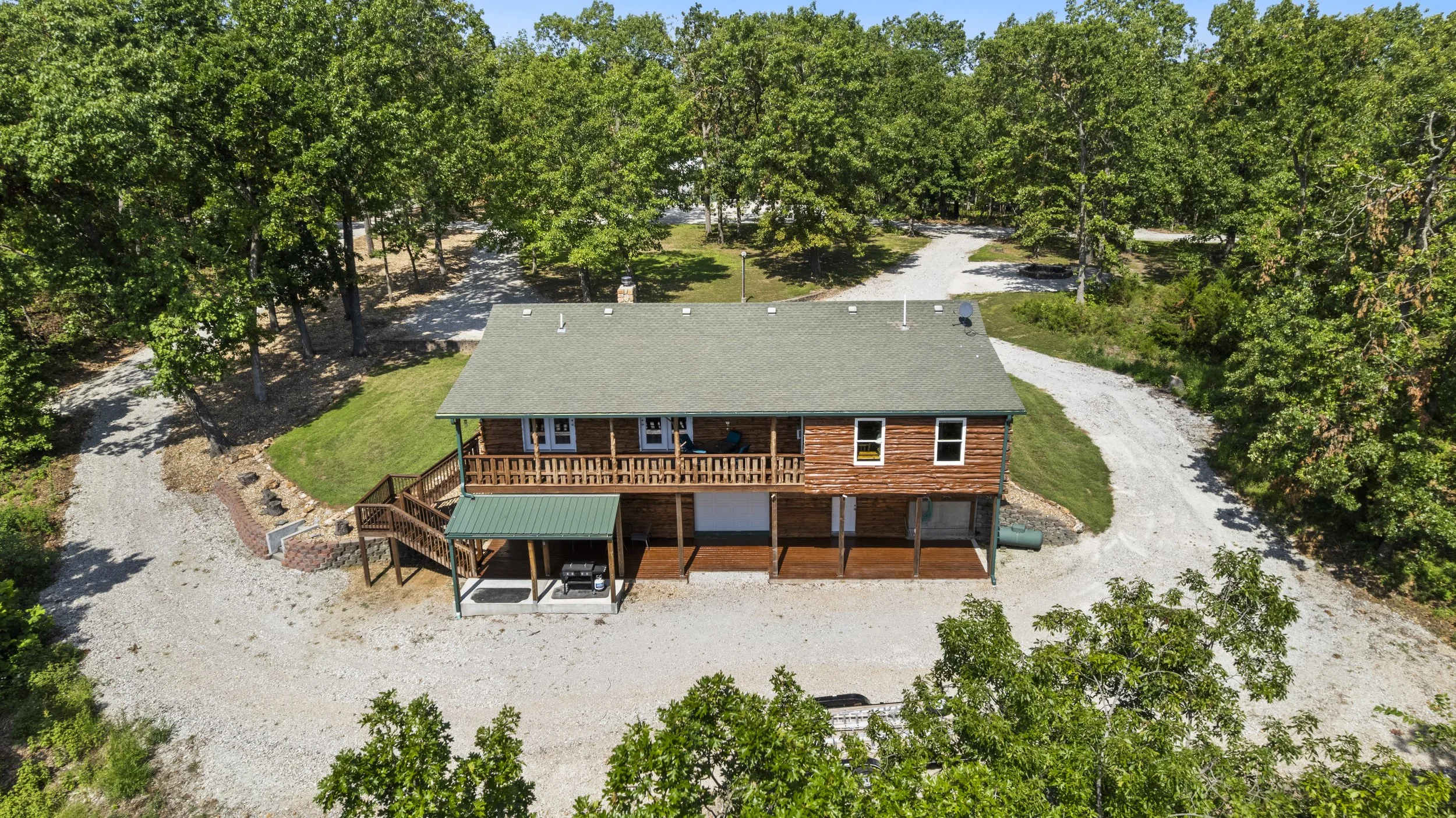 Missouri Log Cabin Photo.jpg
