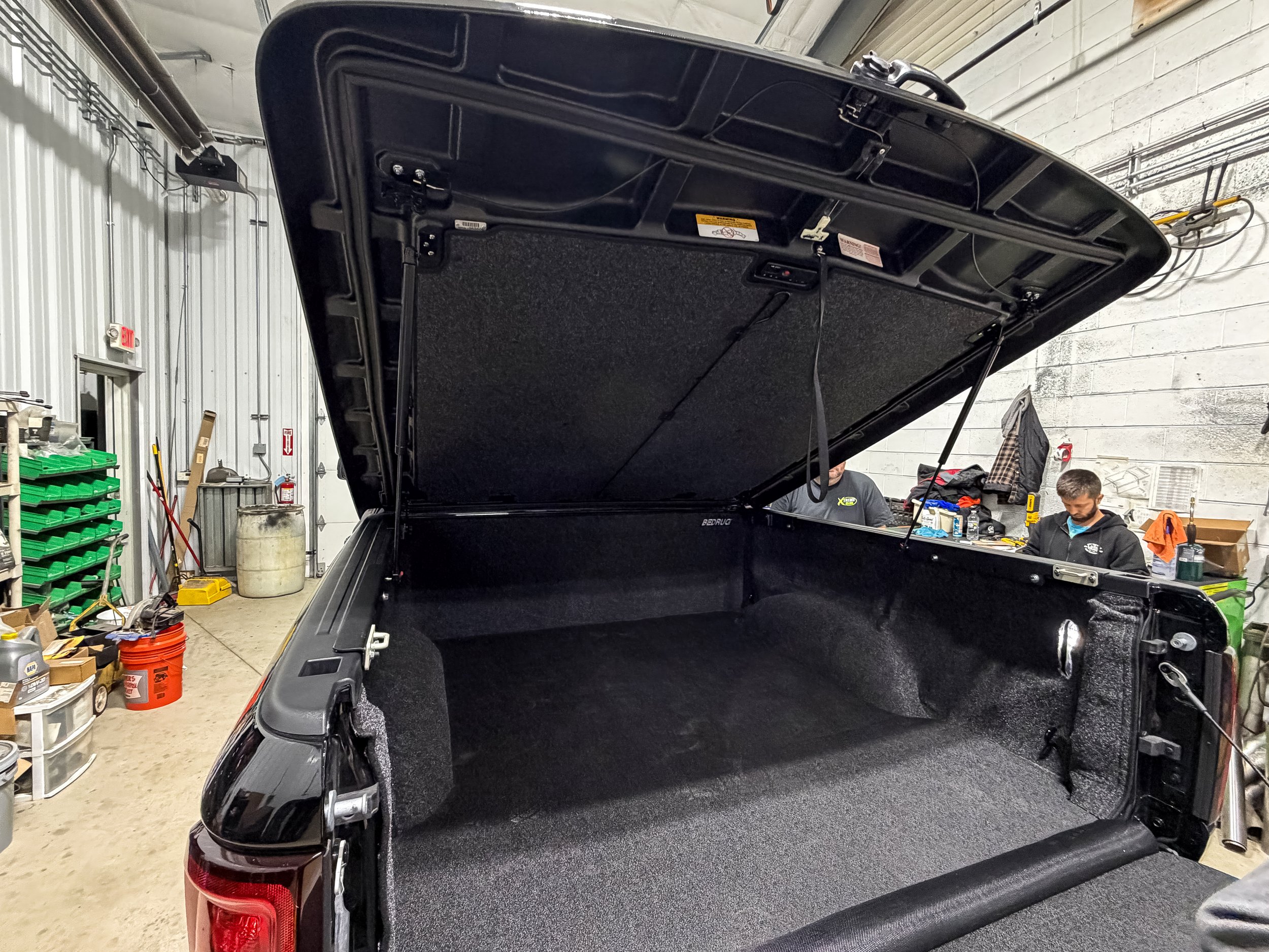 Xtreme-UnderCover-EliteTonneauCover-Ram-1500-Install-April2026-2.jpg