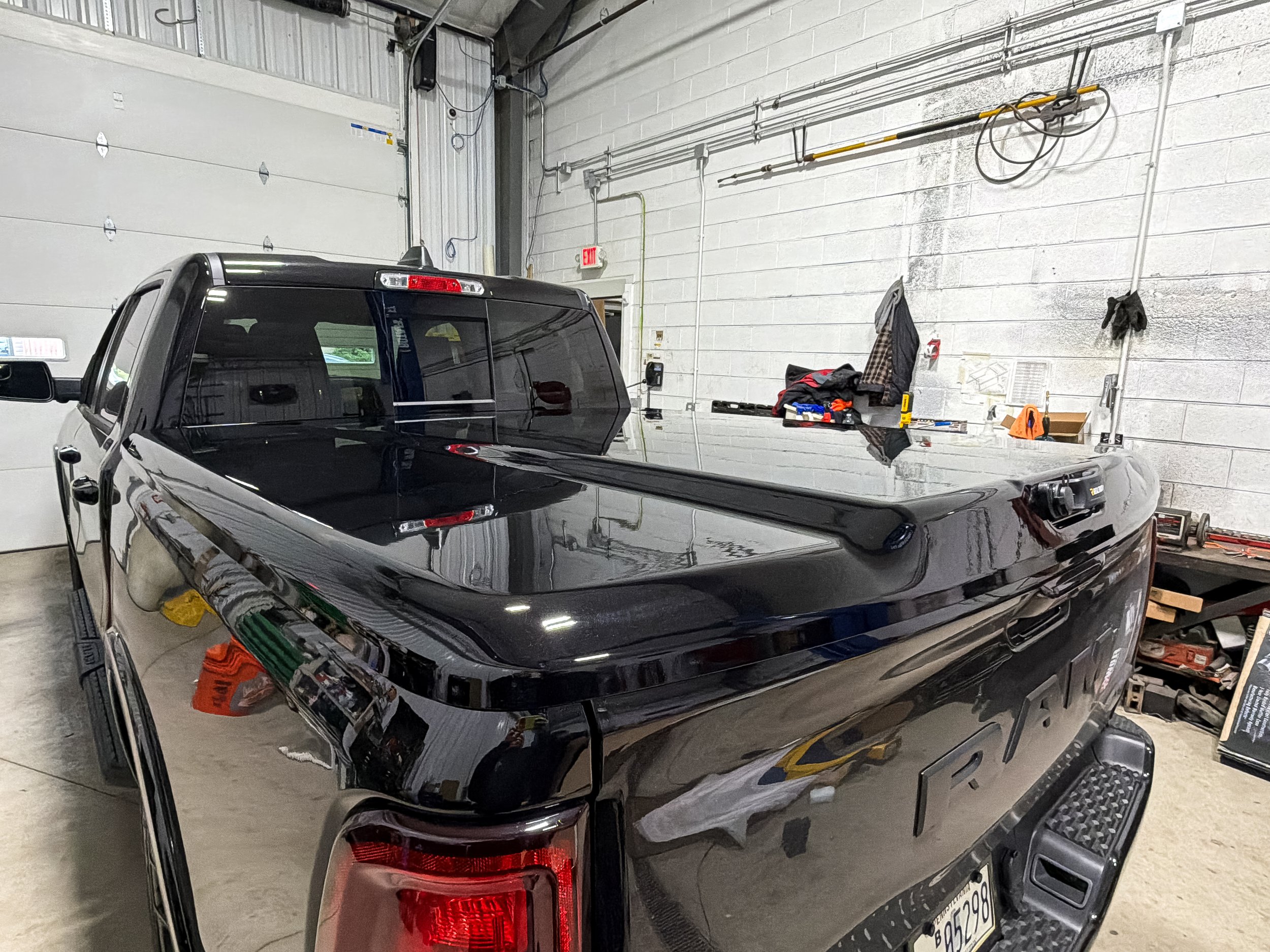 Xtreme-UnderCover-EliteTonneauCover-Ram-1500-Install-April2026-3.jpg