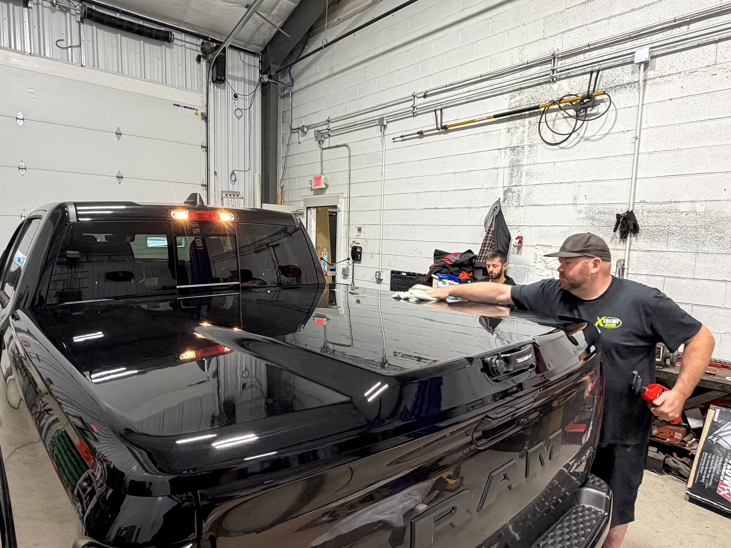 Xtreme-UnderCover-EliteTonneauCover-Ram-1500-Install-April2026-6.jpg