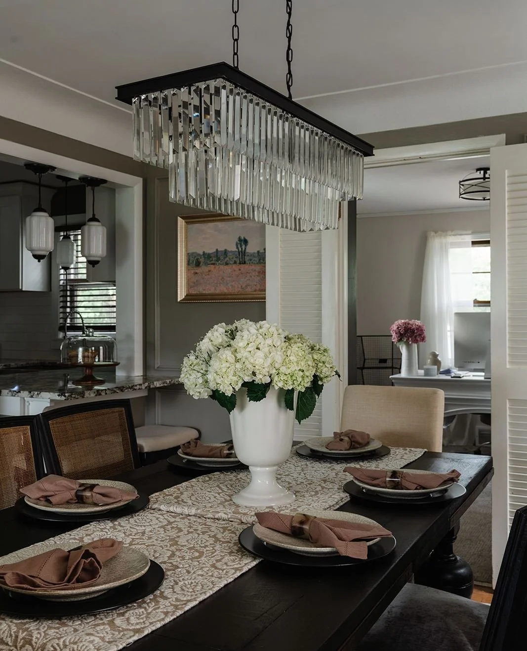 Design trends come and go.⁠
⁠
Thoughtful choices always stay.