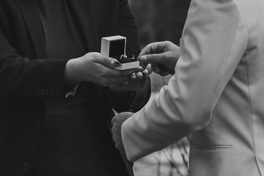 best-elopement-photographers-packwood.jpg