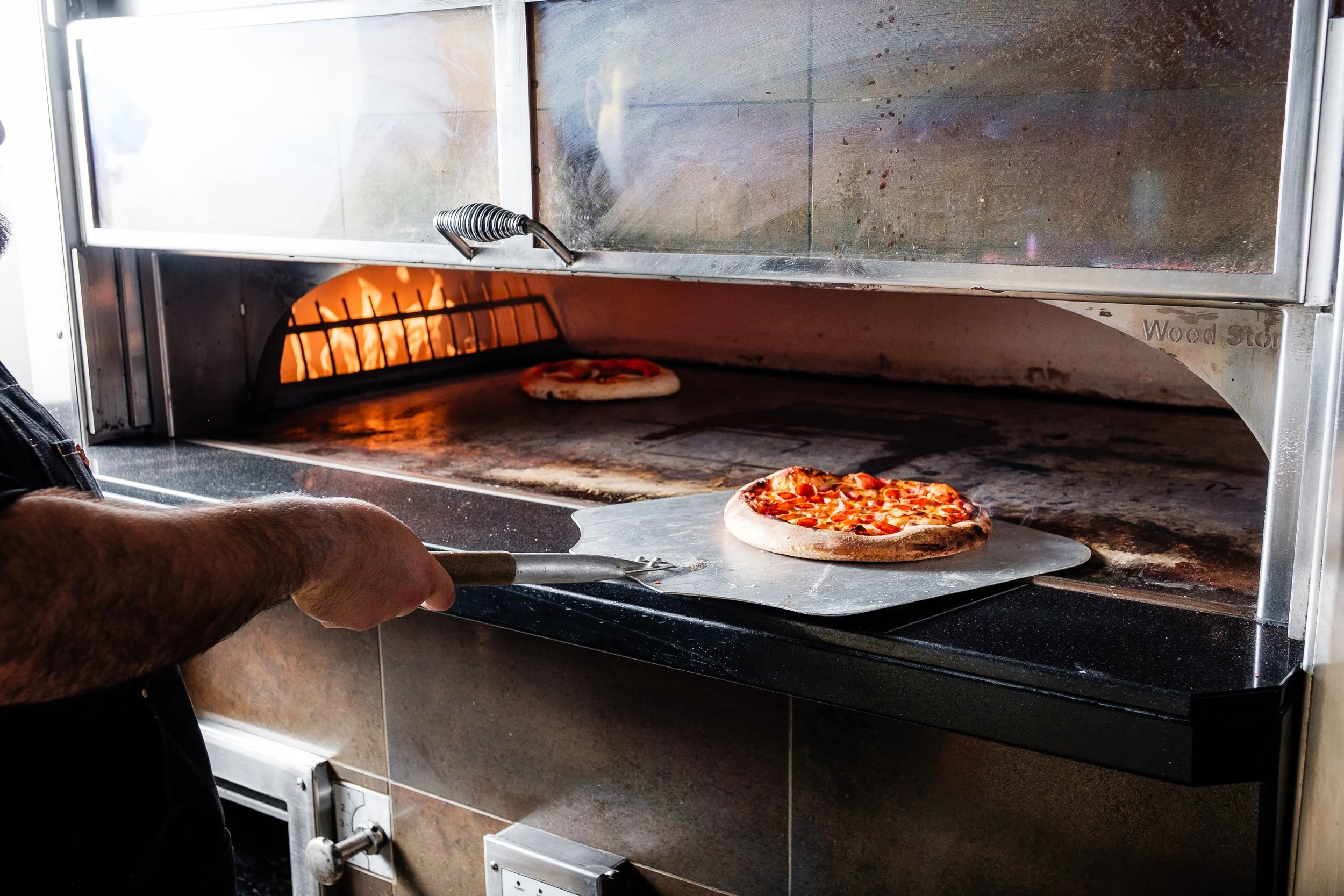 Chef Pizza Oven 2.jpg