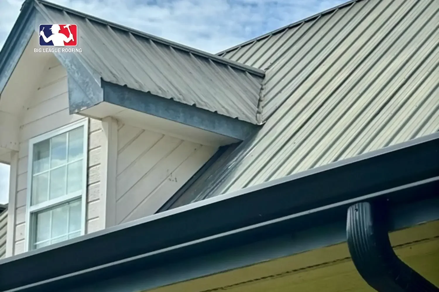 Asphalt vs Metal Roof: Which Is Right for Your Home?