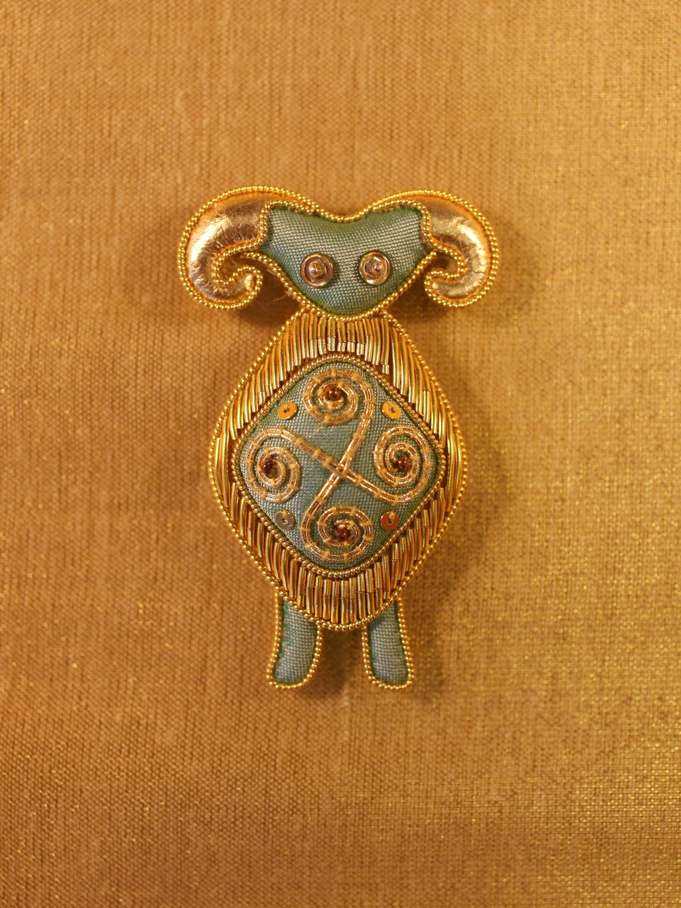 Shannon Brooch Pin