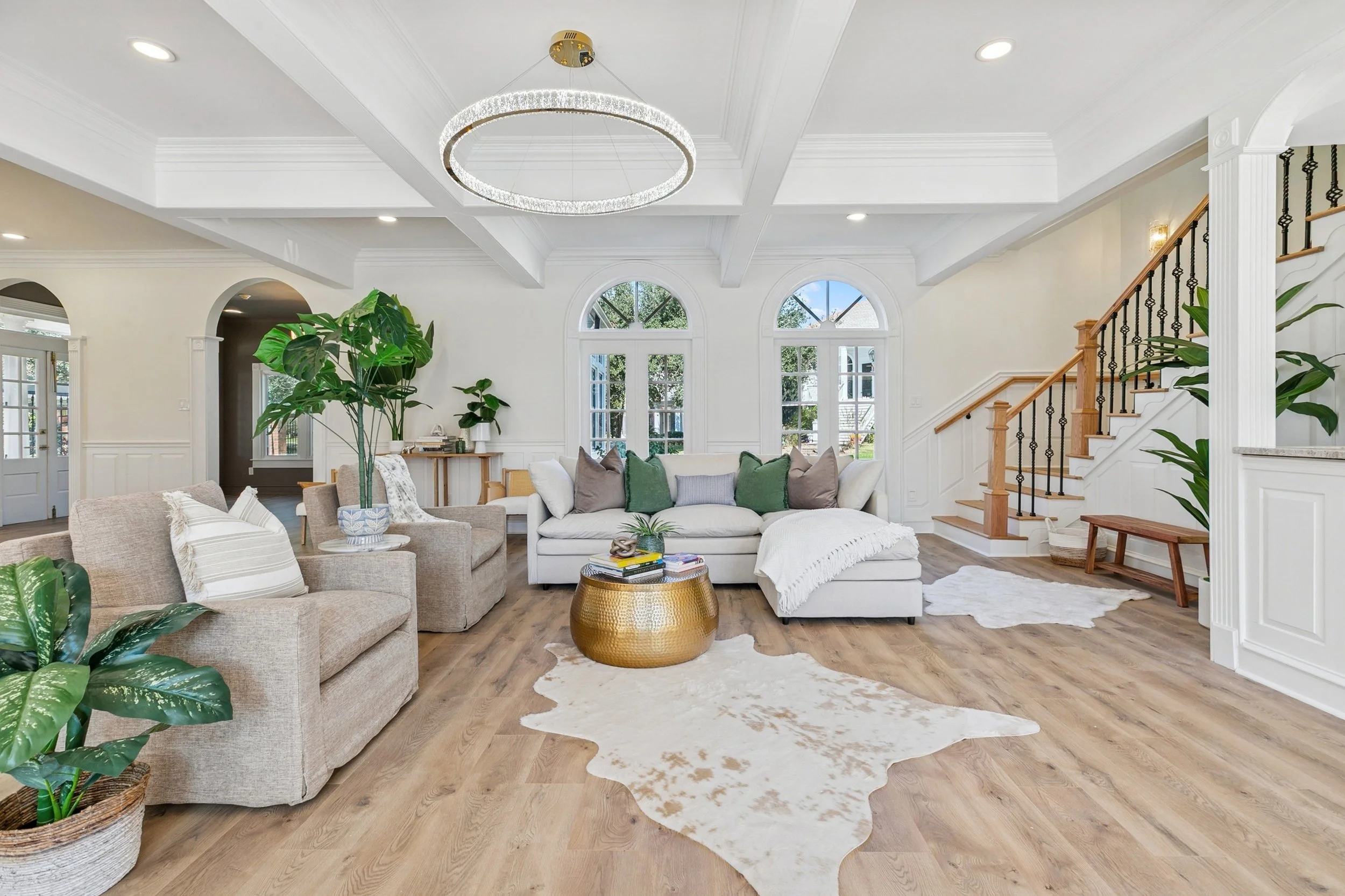 Luxury Listing pictures with Aimee (Amay) Curole, Top Realtor in Metairie, 23 Realty.