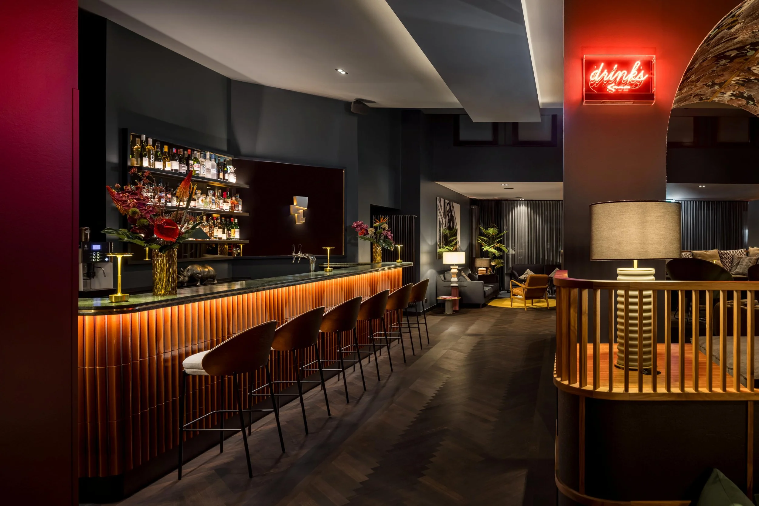 30-Hotel-Amano-Düsseldorf-bar-Jens Bösenberg.jpg